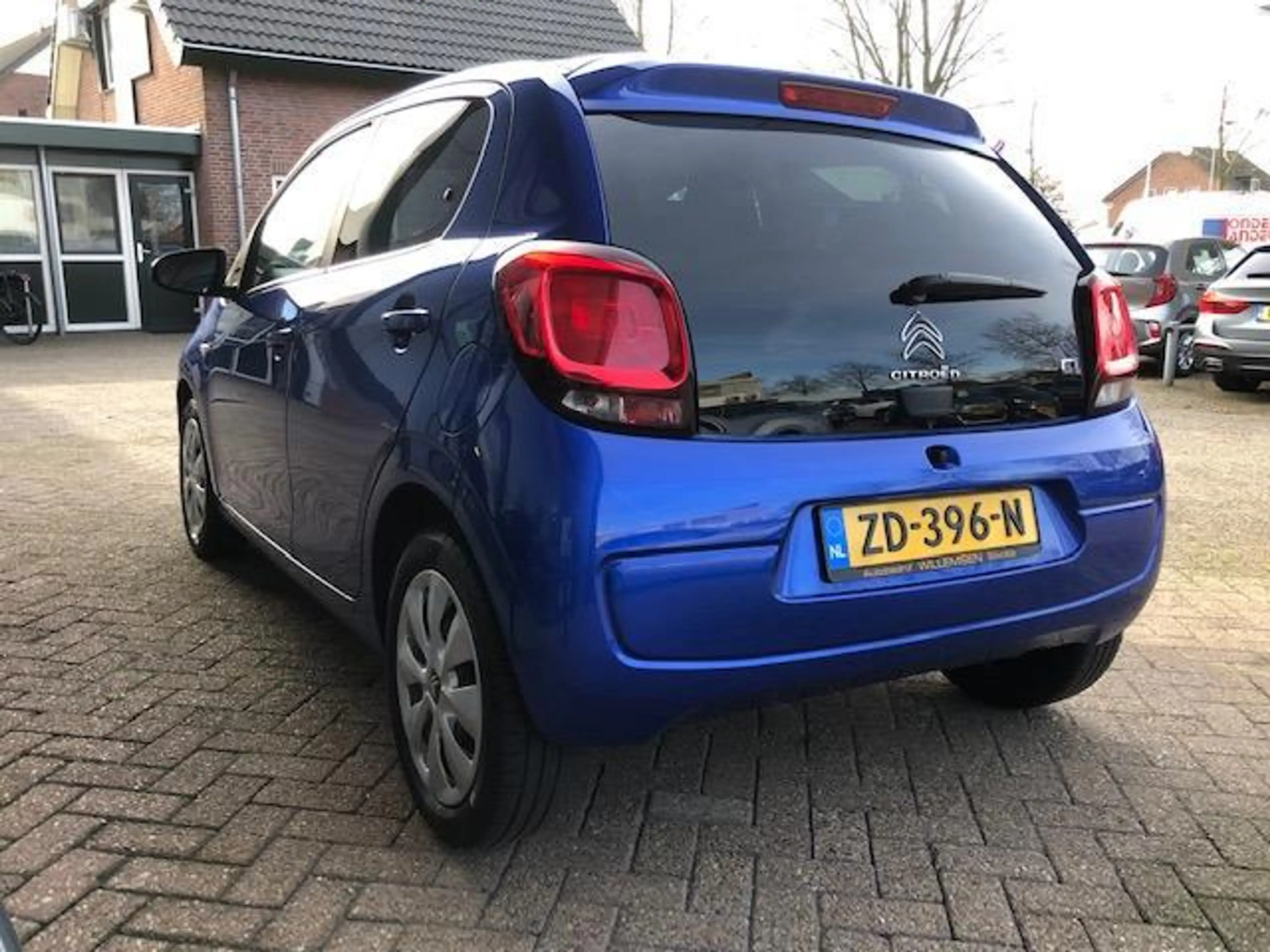 Citroen C1 1.0 VTi Feel — photo 9