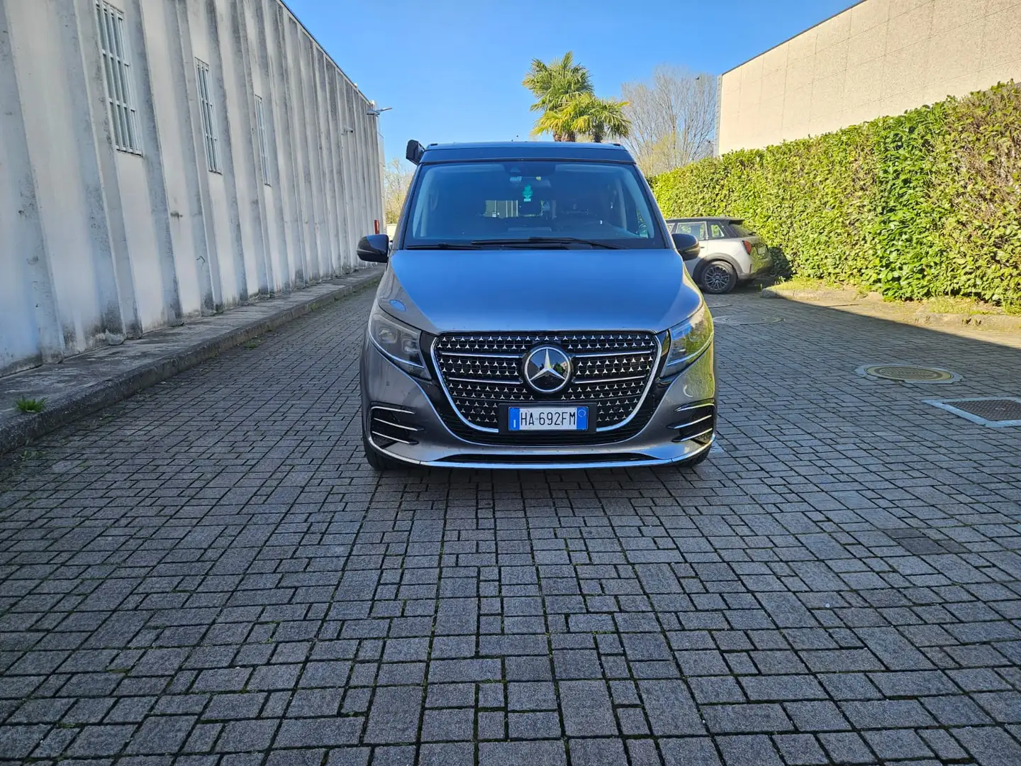 Mercedes-Benz Marco Polo Autocaravan Gris - 2