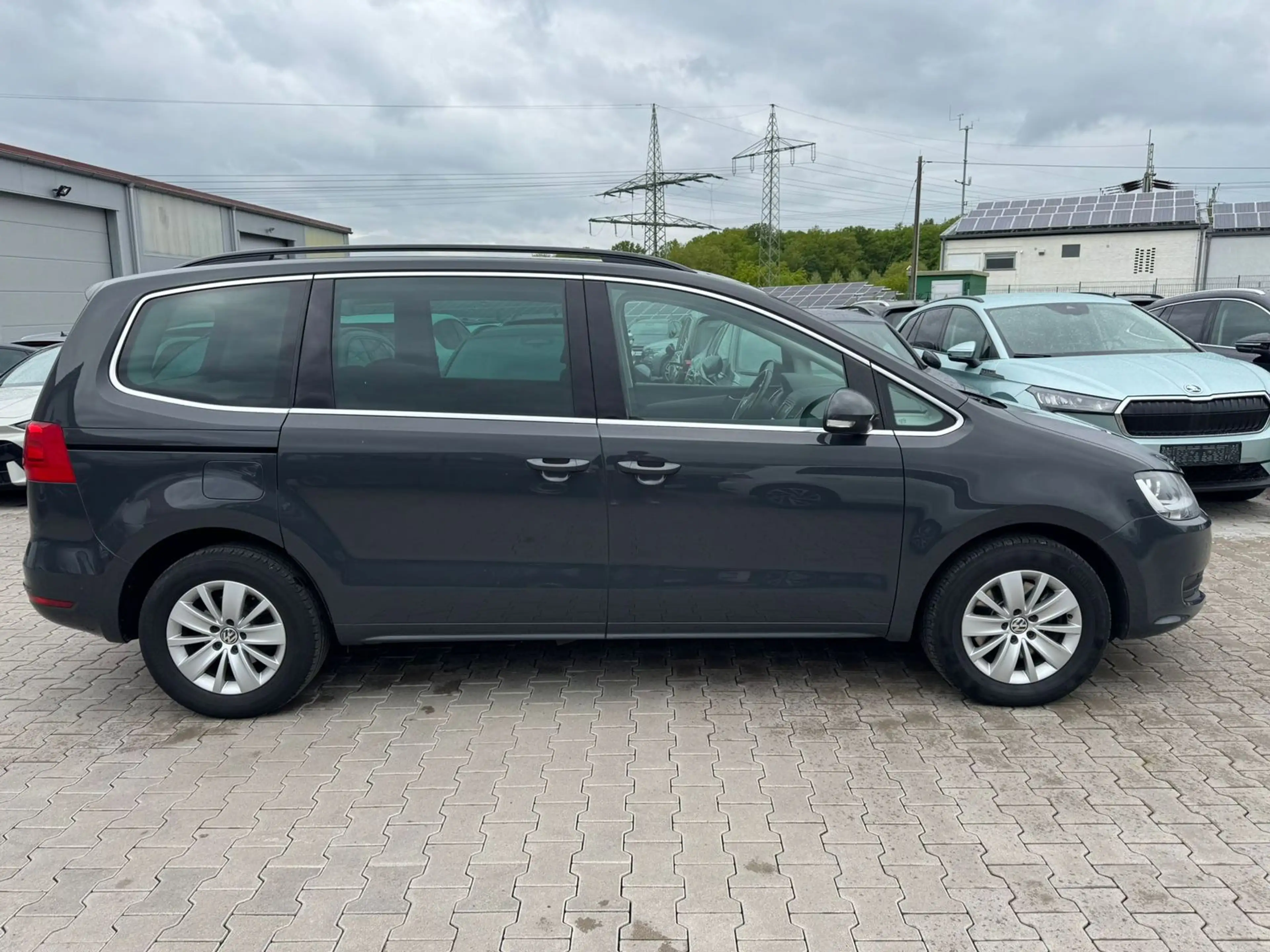 Volkswagen Sharan 2.0 TDI Comfortl. AHK*KLIMA*TEMP*NAVI*PDC — photo 3