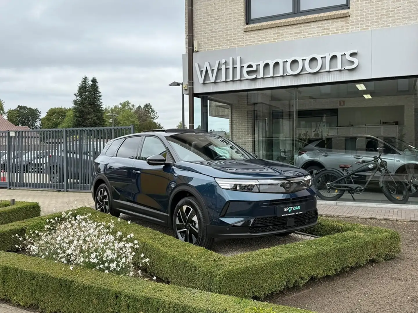 Opel Grandland GS 1.2 Turbo Hybride Daginschrijving!! *Panodak*36 Blauw - 1