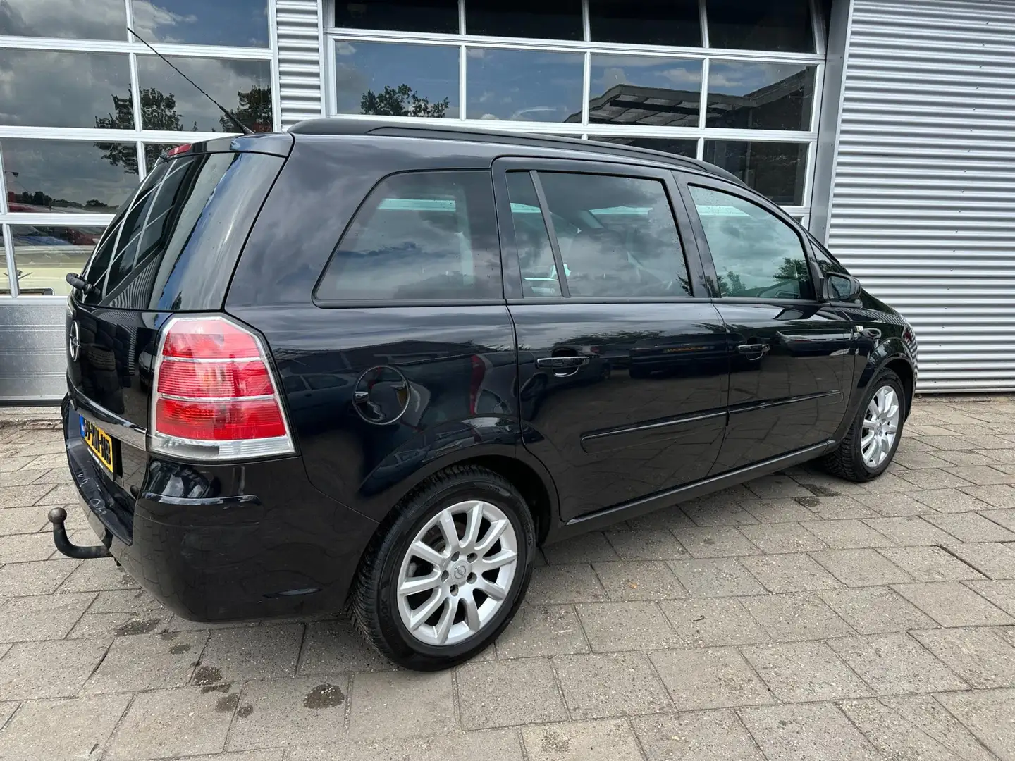Opel Zafira 1.6 Enjoy - Airco - Cruise Control - Stuurwielbedi Negro - 2
