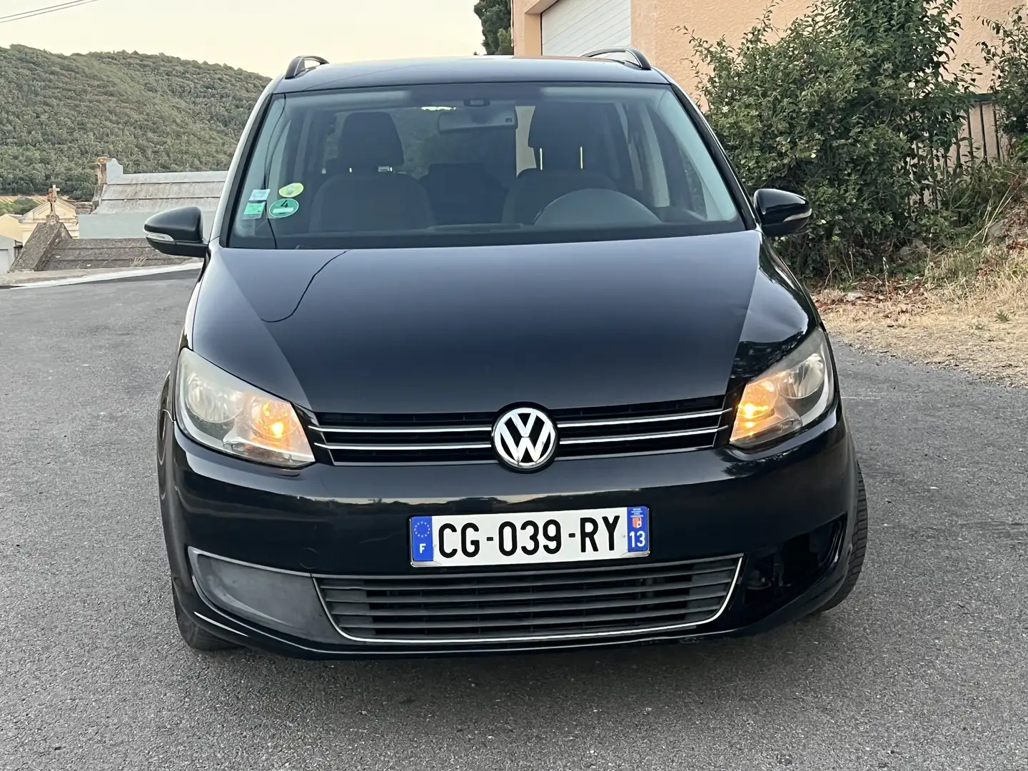 Volkswagen Touran 1.6TDI Edition 105 Noir - 1