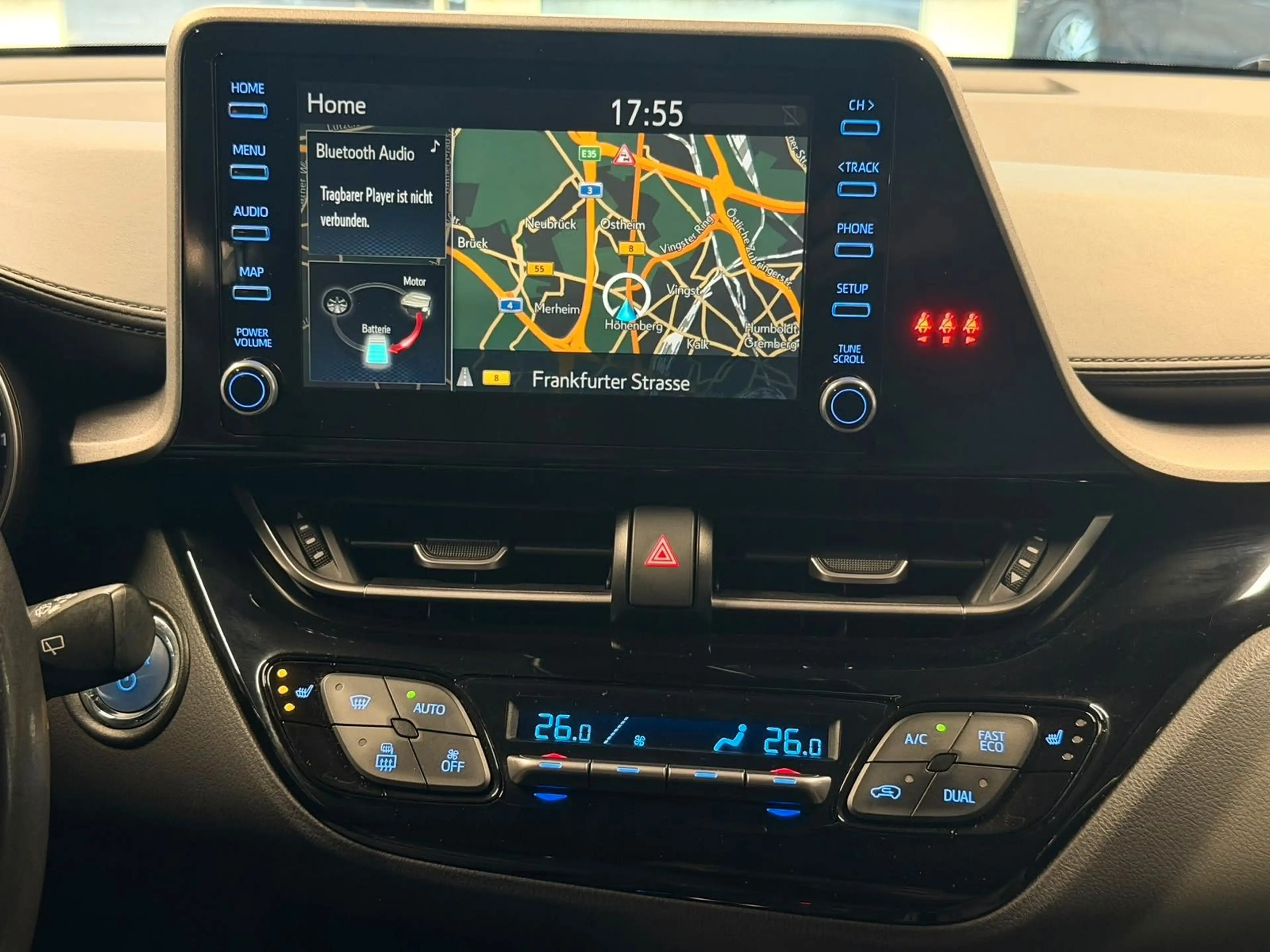 Toyota C-HR Hybrid Active 1.8 L 4 Cylinder CVT — photo 12