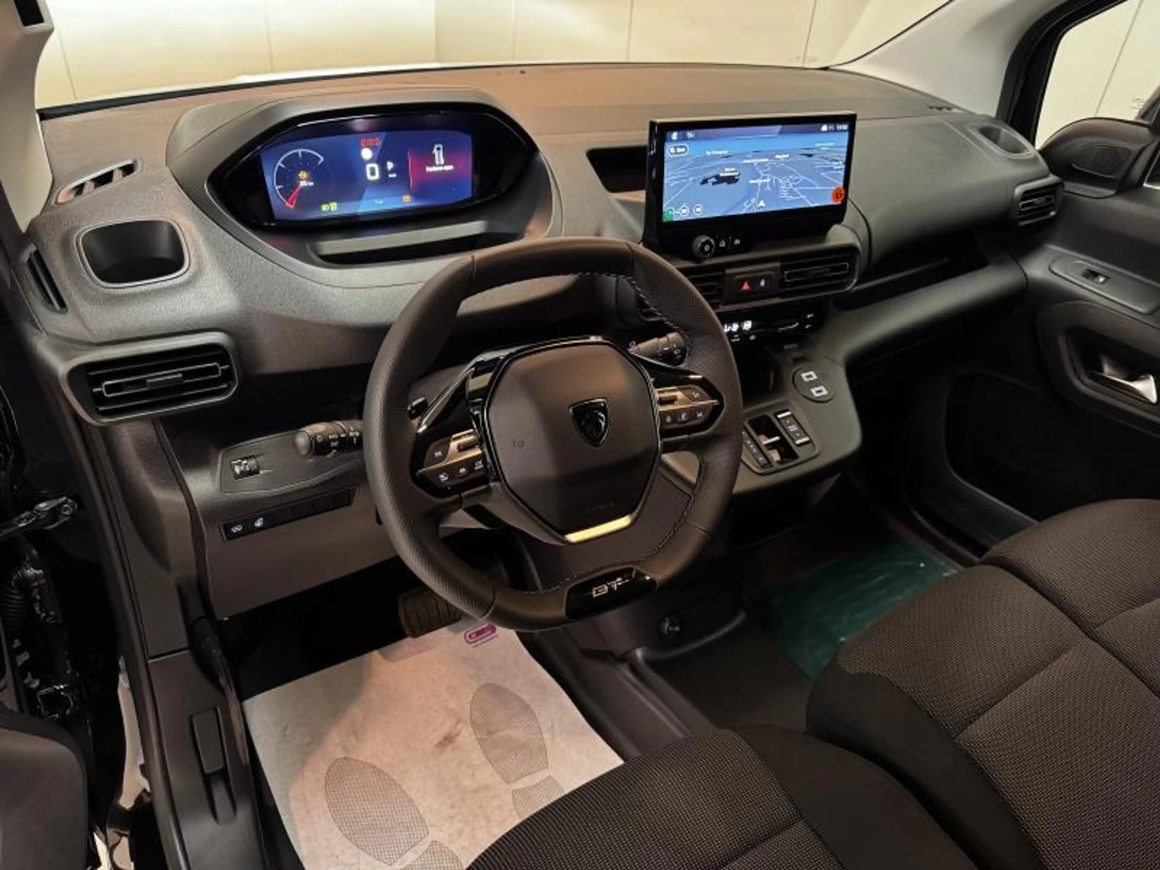 Peugeot Partner XL 1.5Blue-HDi EAT8 130 Heavy S&S Premium *** FULL — photo 20