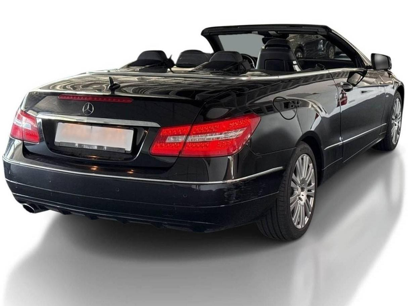 Mercedes-Benz E 200 E 200 CGI BlueEfficiency *Avantgarde-Leder-Navi-Xenon* — photo 4