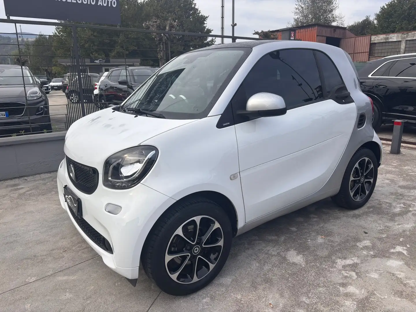 smart forTwo Fortwo III 2015 1.0 Prime 71cv twinamic Blanc - 1