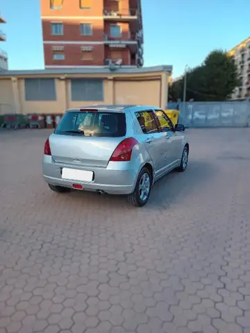 Suzuki Swift view 6