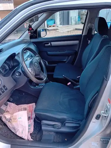 Suzuki Swift view 4