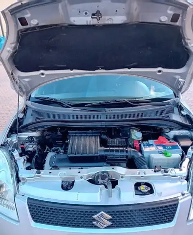 Suzuki Swift view 10