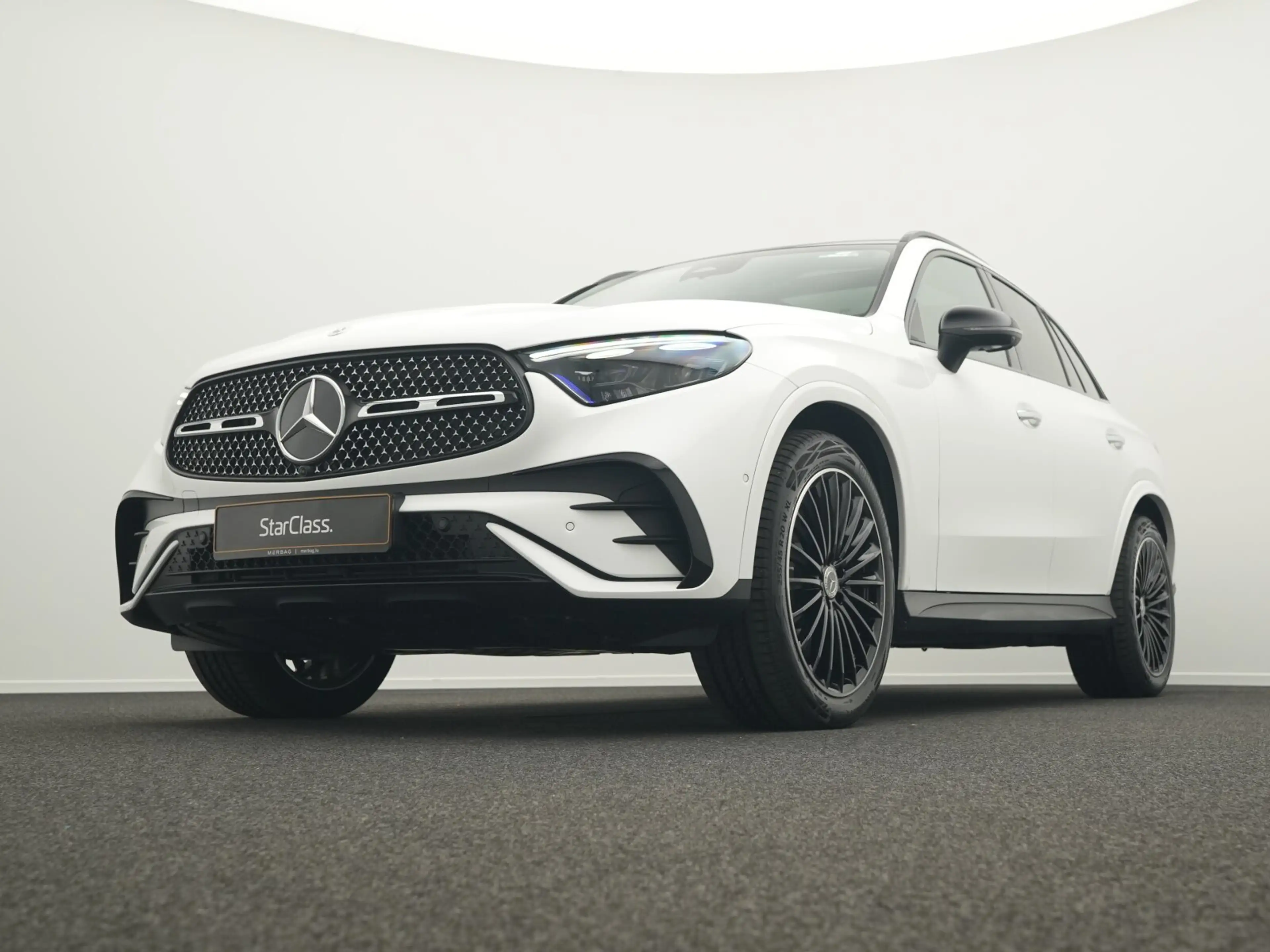 Mercedes-Benz GLC 220 GLC 220 d 4M AMG-Line  AMG Line COMAND APS/Styling — photo 10