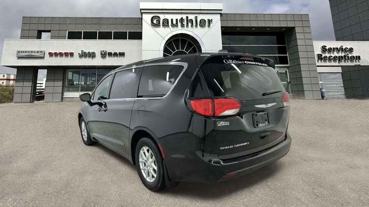 Chrysler Grand Caravan снимка Chrysler Grand Caravan
