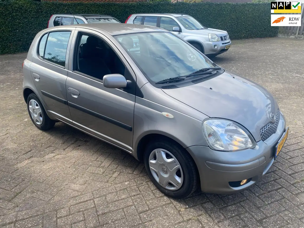 Toyota Yaris 1.3 VVT-i S-Line 1e eigenaar in NIEUWSTAAT, OPRUIM — photo 1 of 20