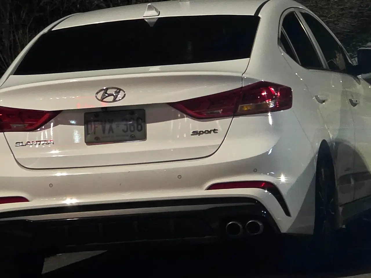Hyundai ELANTRA снимка Hyundai ELANTRA
