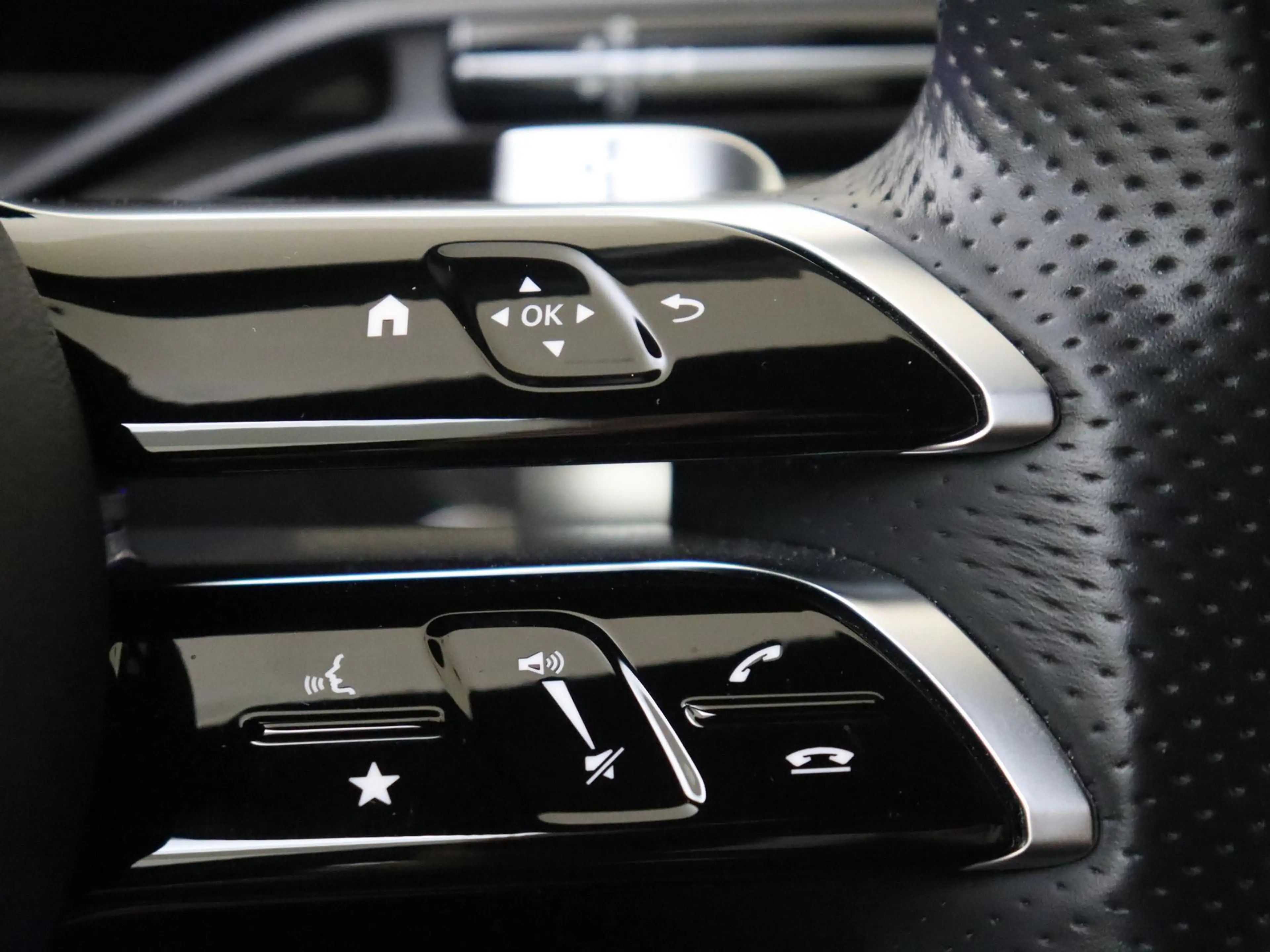 Mercedes-Benz C 400 e 4MATIC AMG Line / Burmester 3D/ Night/ Memory/ K — photo 14