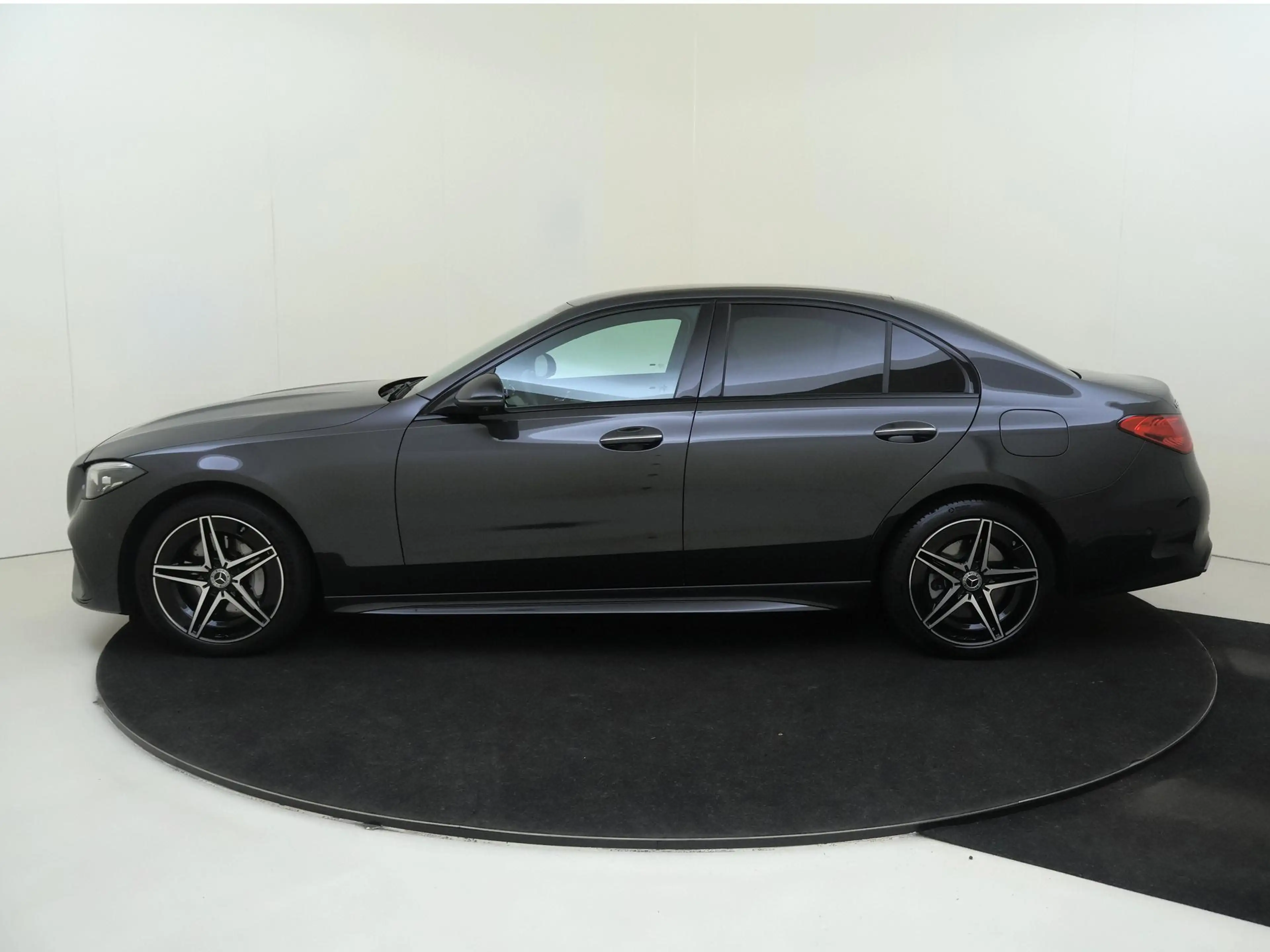 Mercedes-Benz C 400 e 4MATIC AMG Line / Burmester 3D/ Night/ Memory/ K — photo 8