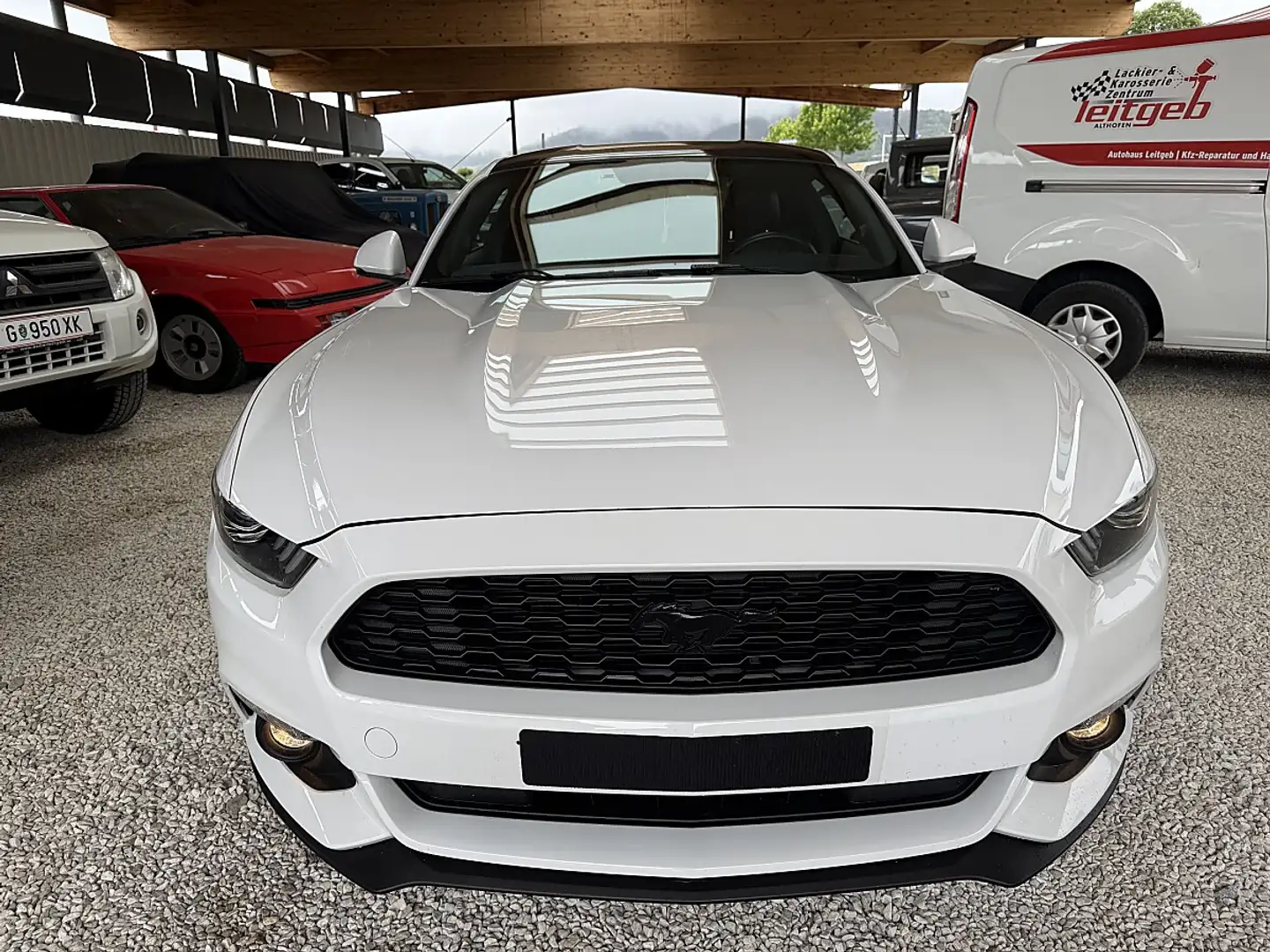 Ford Mustang 2,3 EcoBoost Weiß - 2