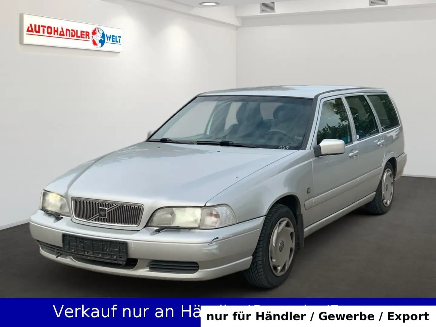 Volvo V70 2.4 R5 Automatik Leder  AAC AHK Silber - 1