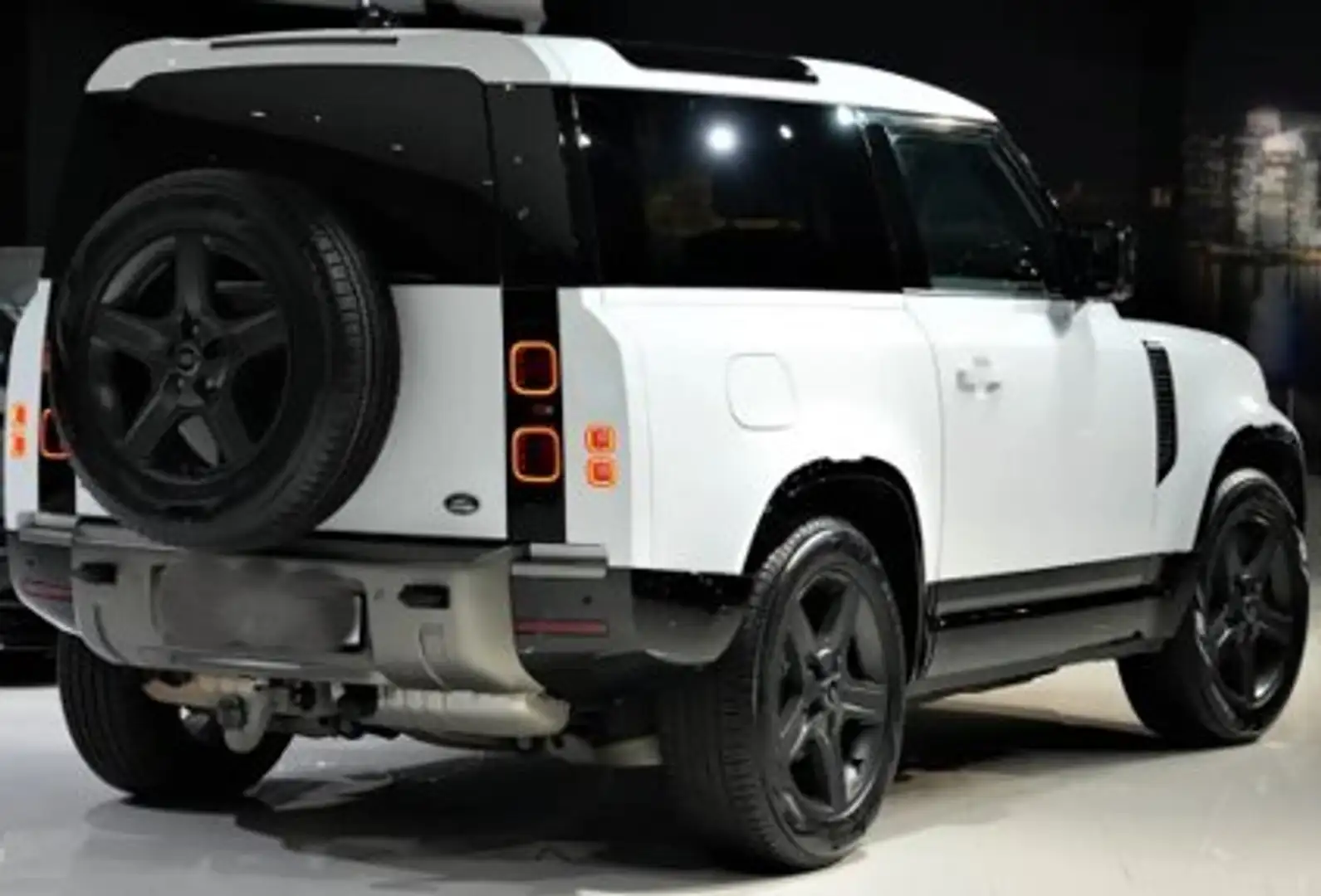 Land Rover Defender Defender Diesel 3-Türer 90 D200 X-Dynamic SE Weiß - 2