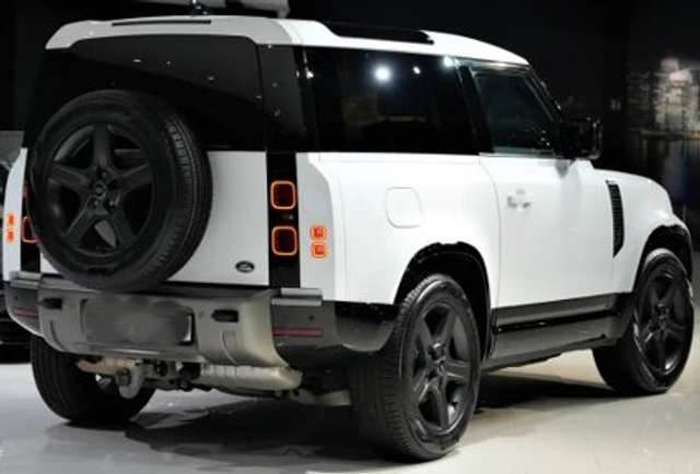 Land Rover Defender Defender Diesel 3-Türer 90 D200 X-Dynamic SE