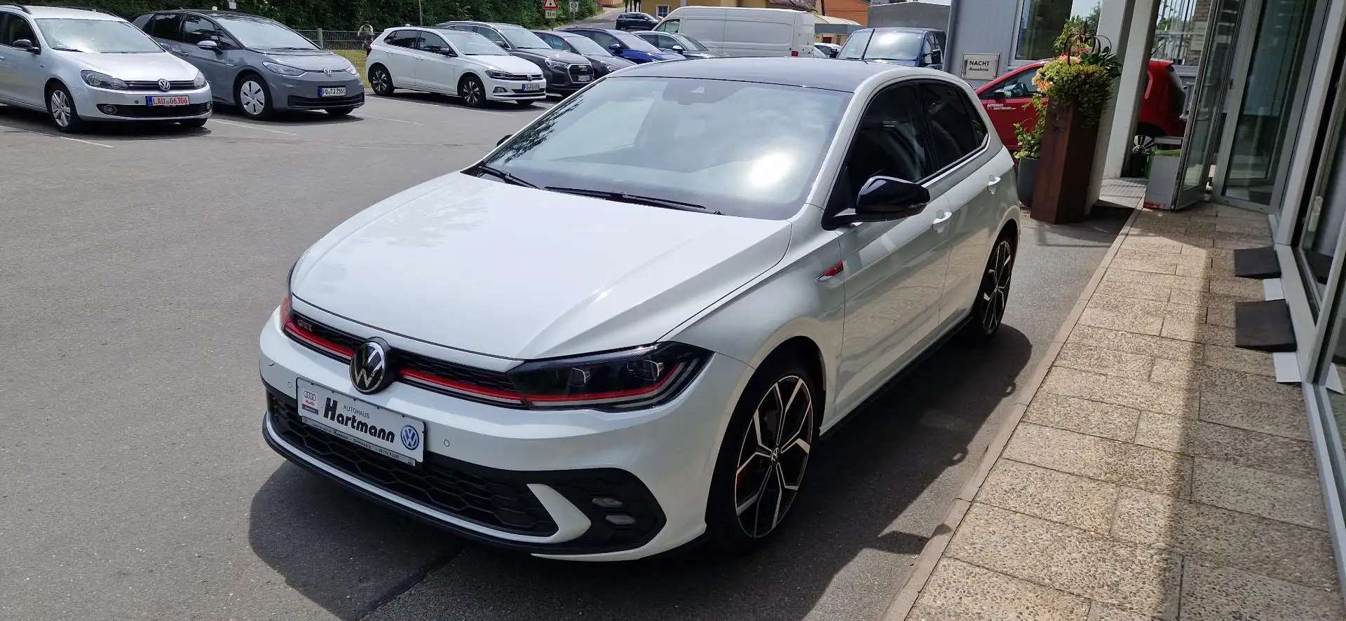 Volkswagen Polo GTI 2,0TSI DSG Matrix Navi Kima Sitzh ACC Roofpack Wit - 1