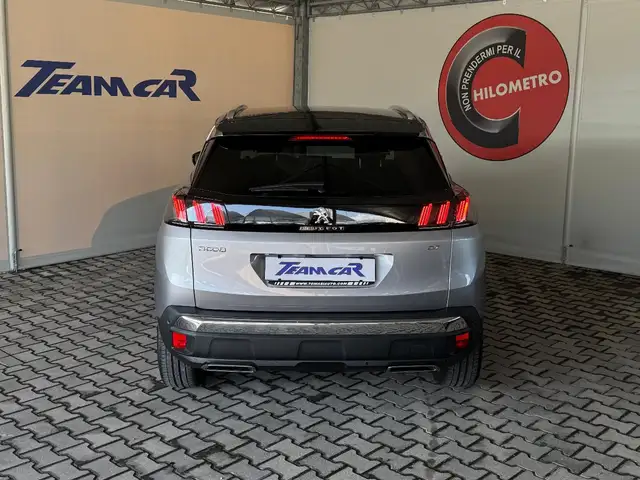 Peugeot 3008 view 4