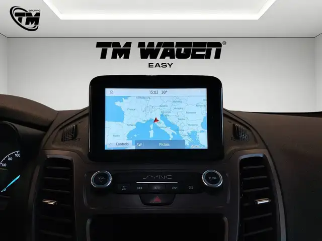 Ford Transit Connect view 14