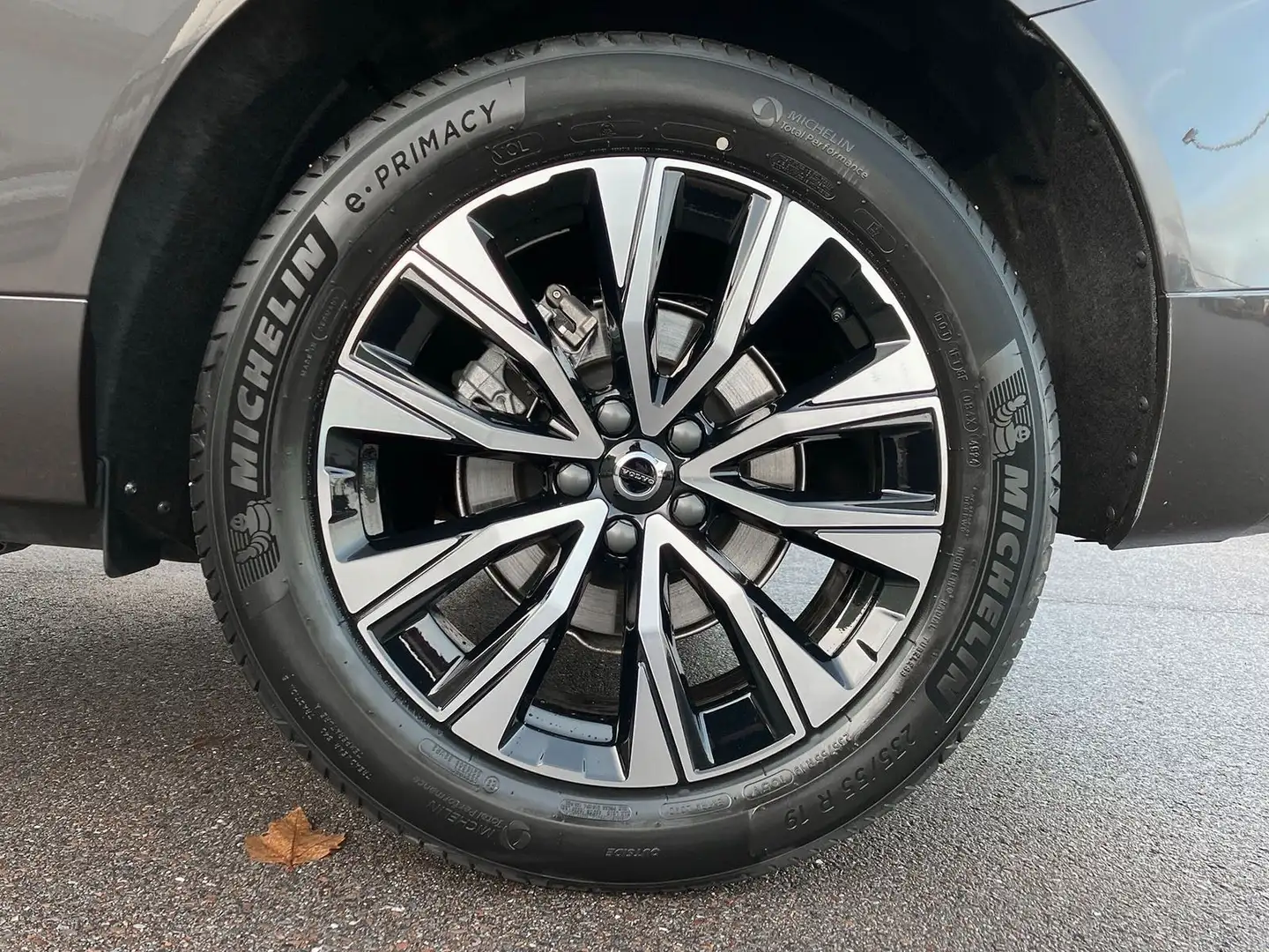 Volvo XC60 B5 AWD Plus Dark ACC BLIS SD LED Grau - 2