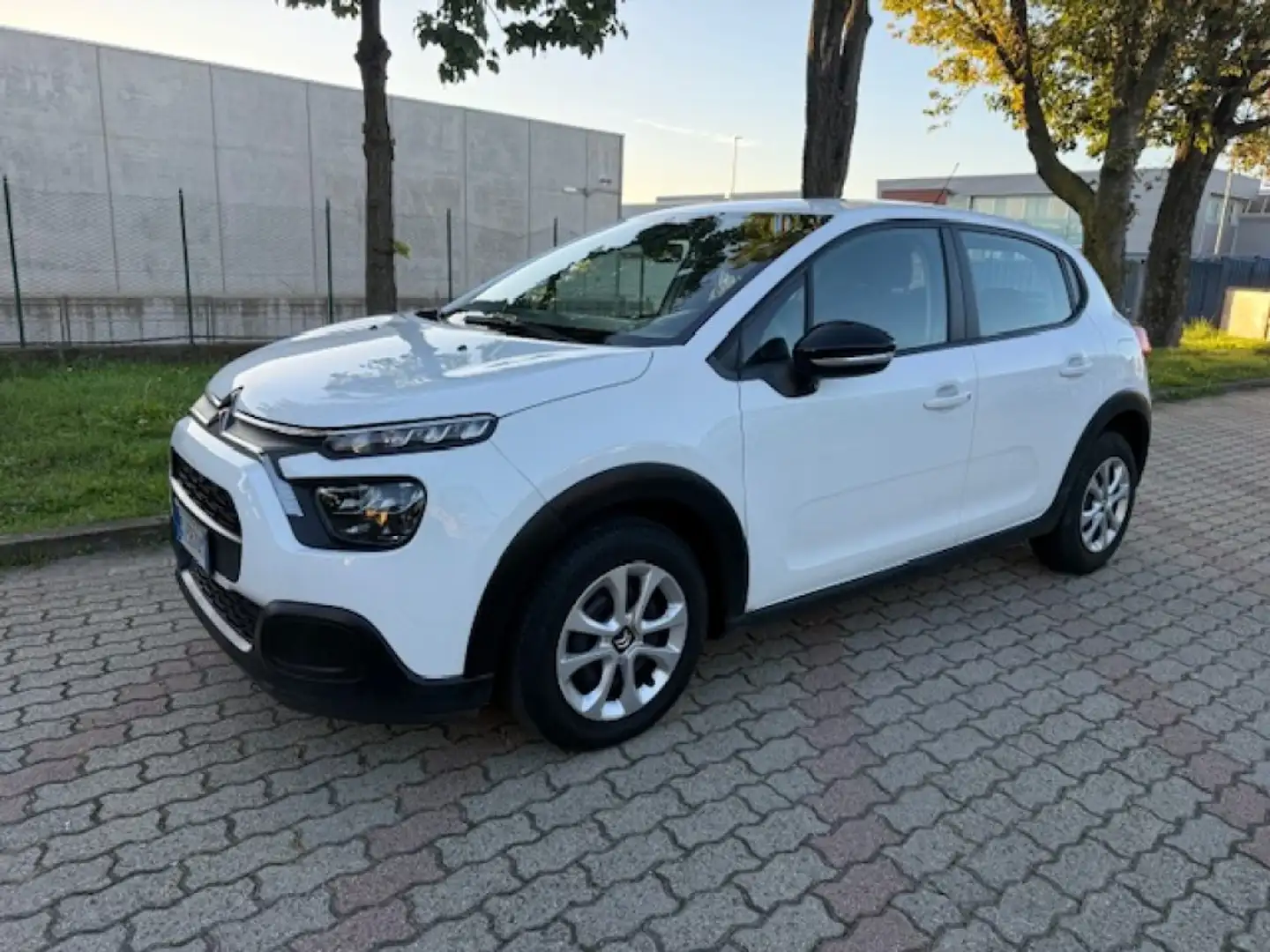 Citroen C3 PureTech 83 S&S Feel Pak  5P. Blanc - 2