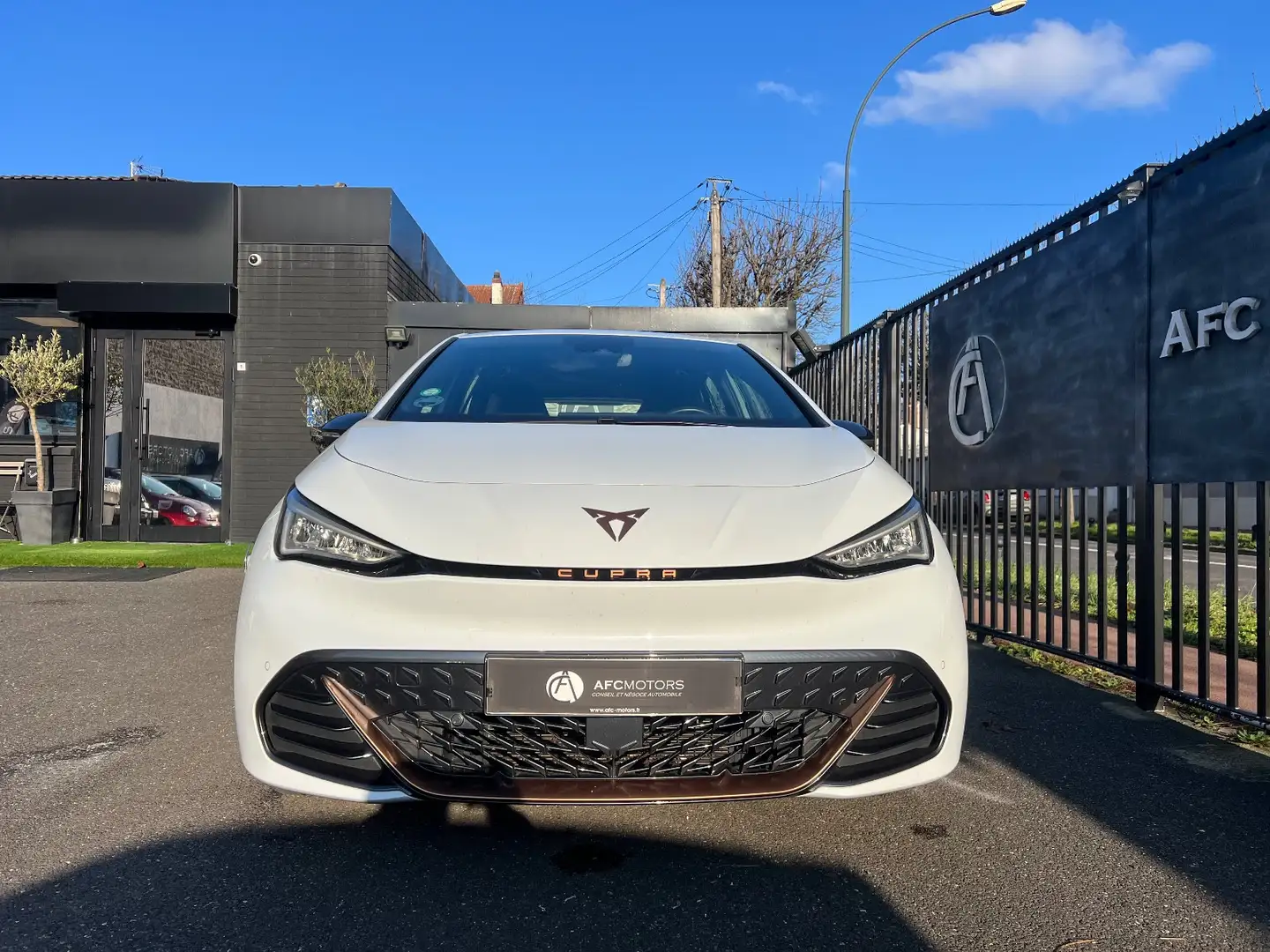 CUPRA Born V 204 CH Weiß - 2