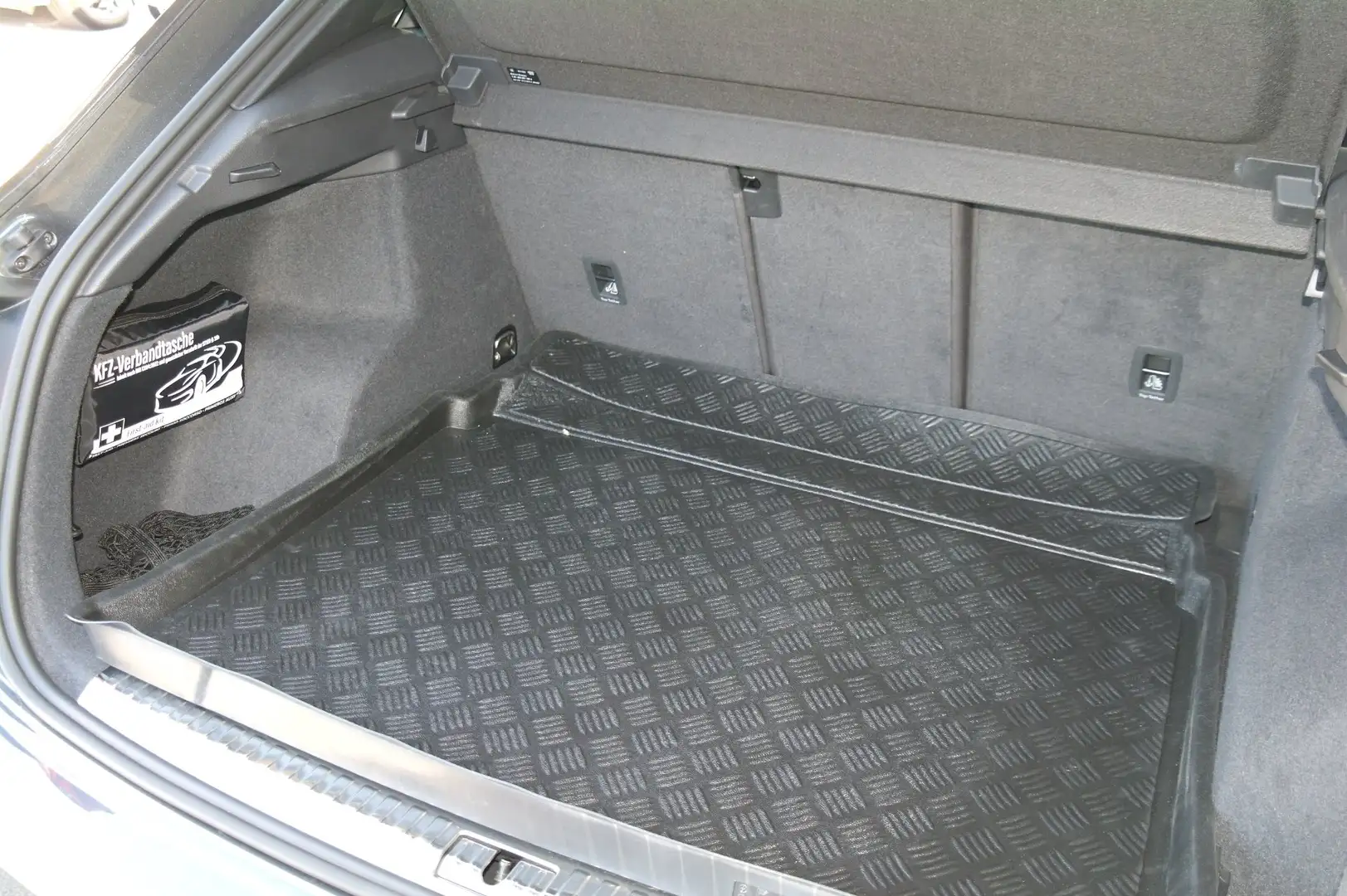 Audi QUATTRO RSQ3 2,5 TFSI quattro S-tronic siva - 2