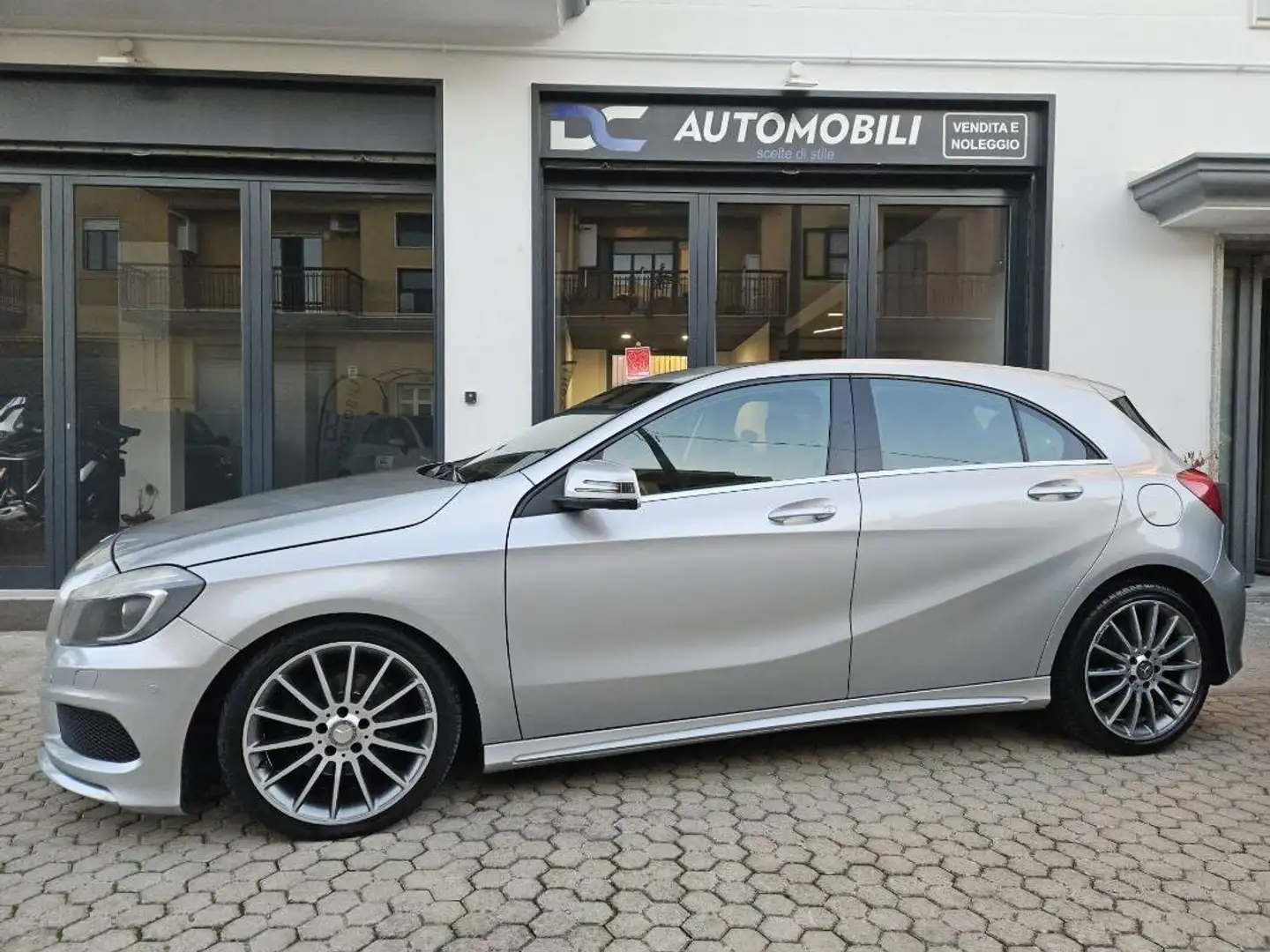 Mercedes-Benz A 180 180 cdi (be) Premium auto Argento - 1