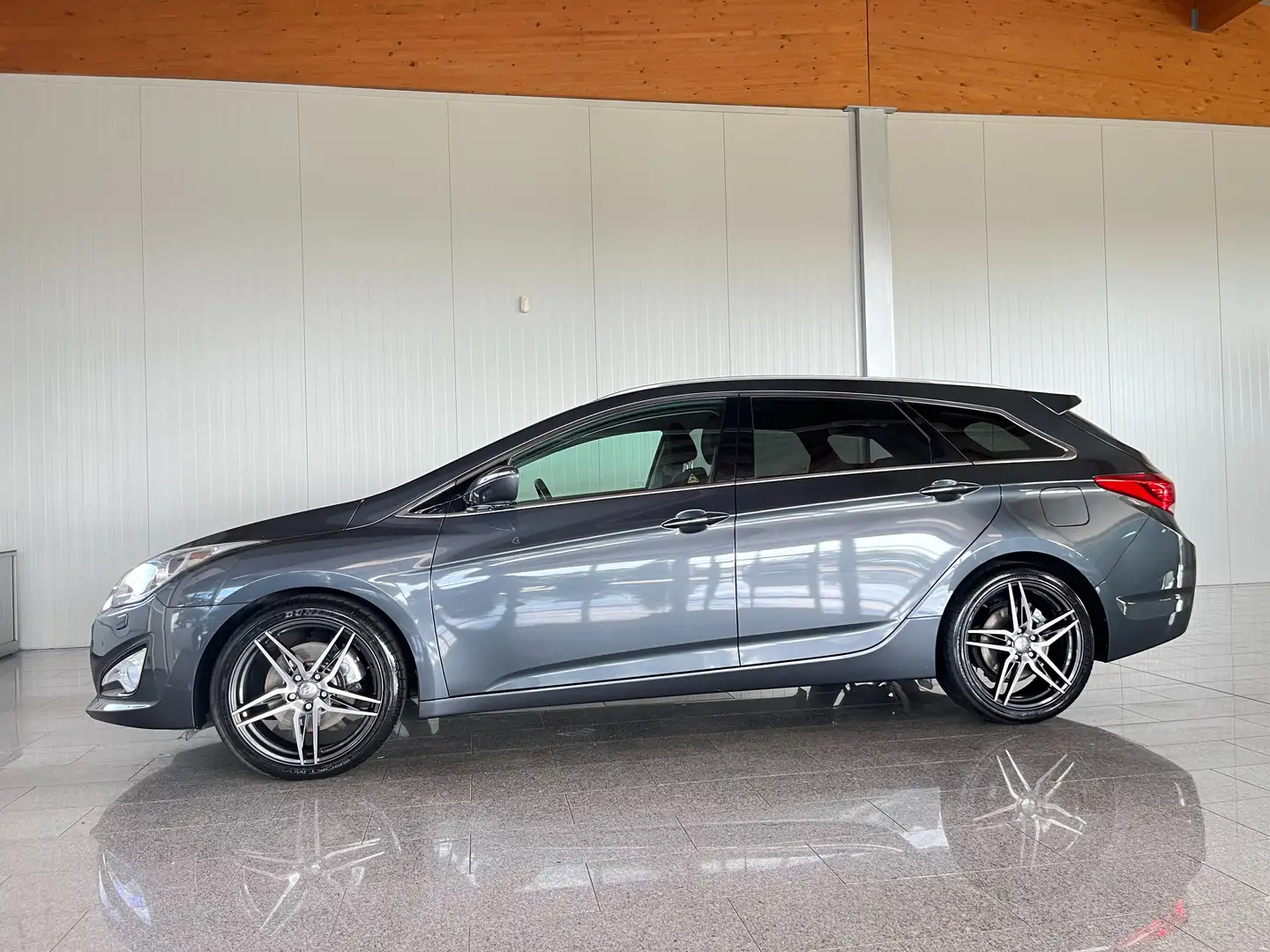 Hyundai i40 - 1