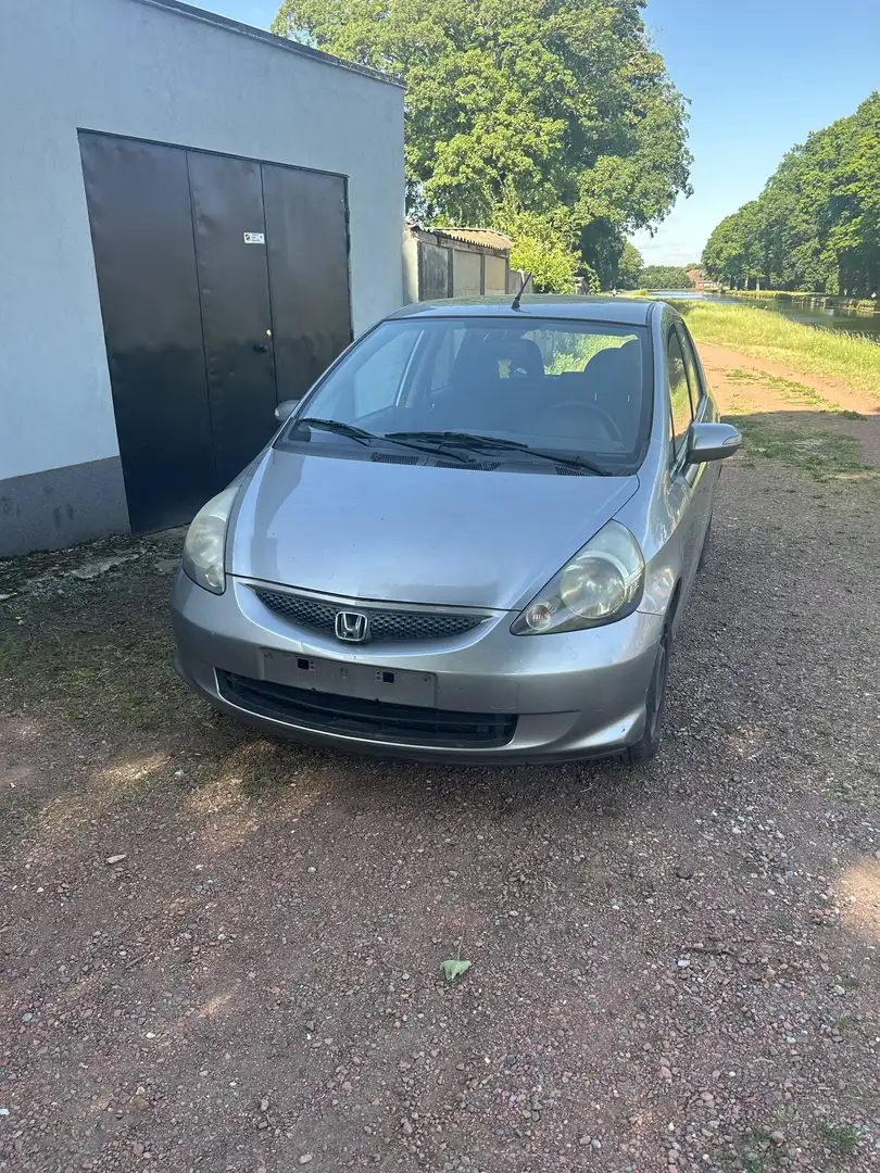 Honda Jazz 1.4i ES - 1