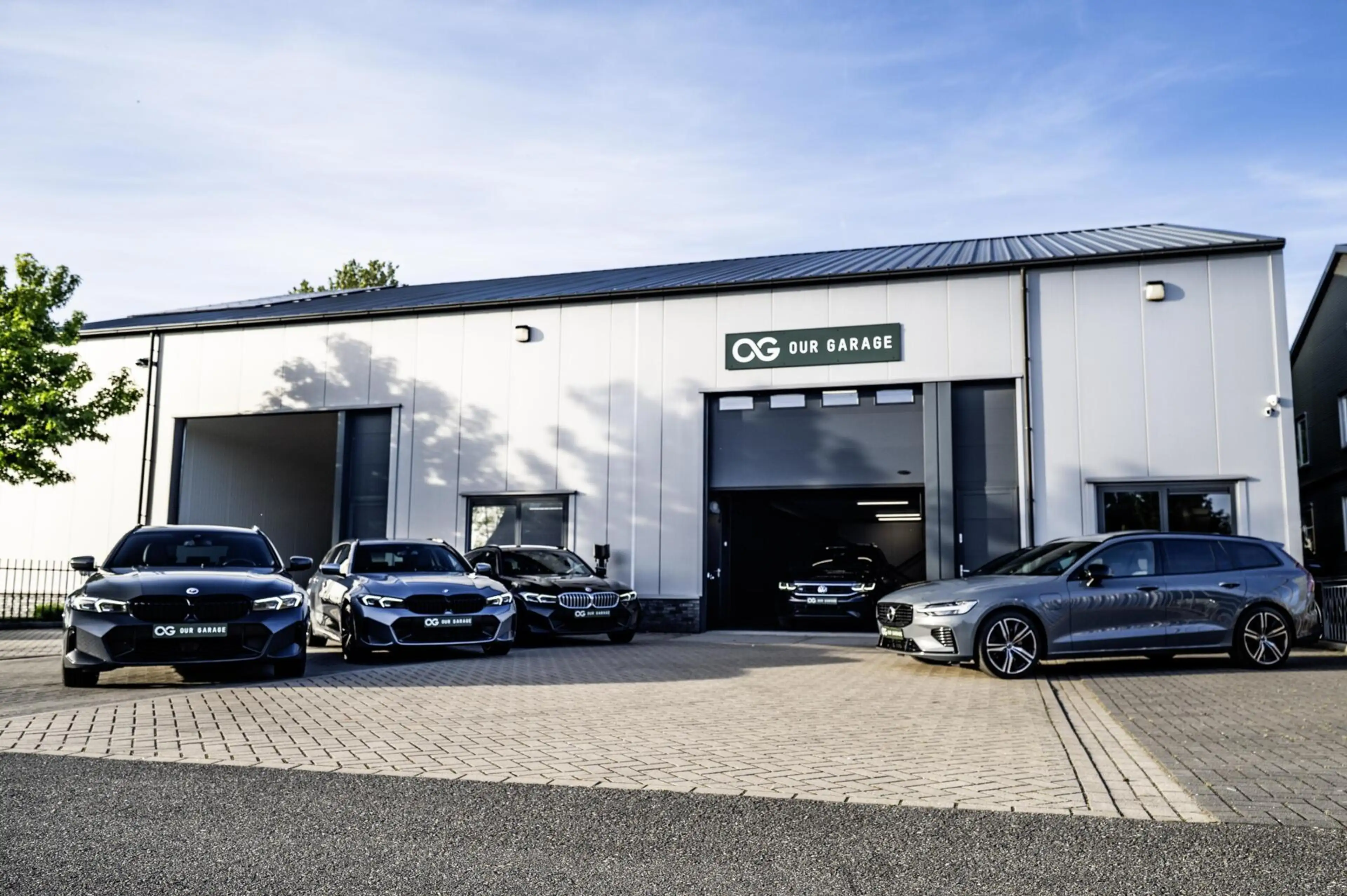 Volvo V60 B3 Ultimate Dark|360|Pano|H&K||Memory|Trekhaak|NL — photo 5