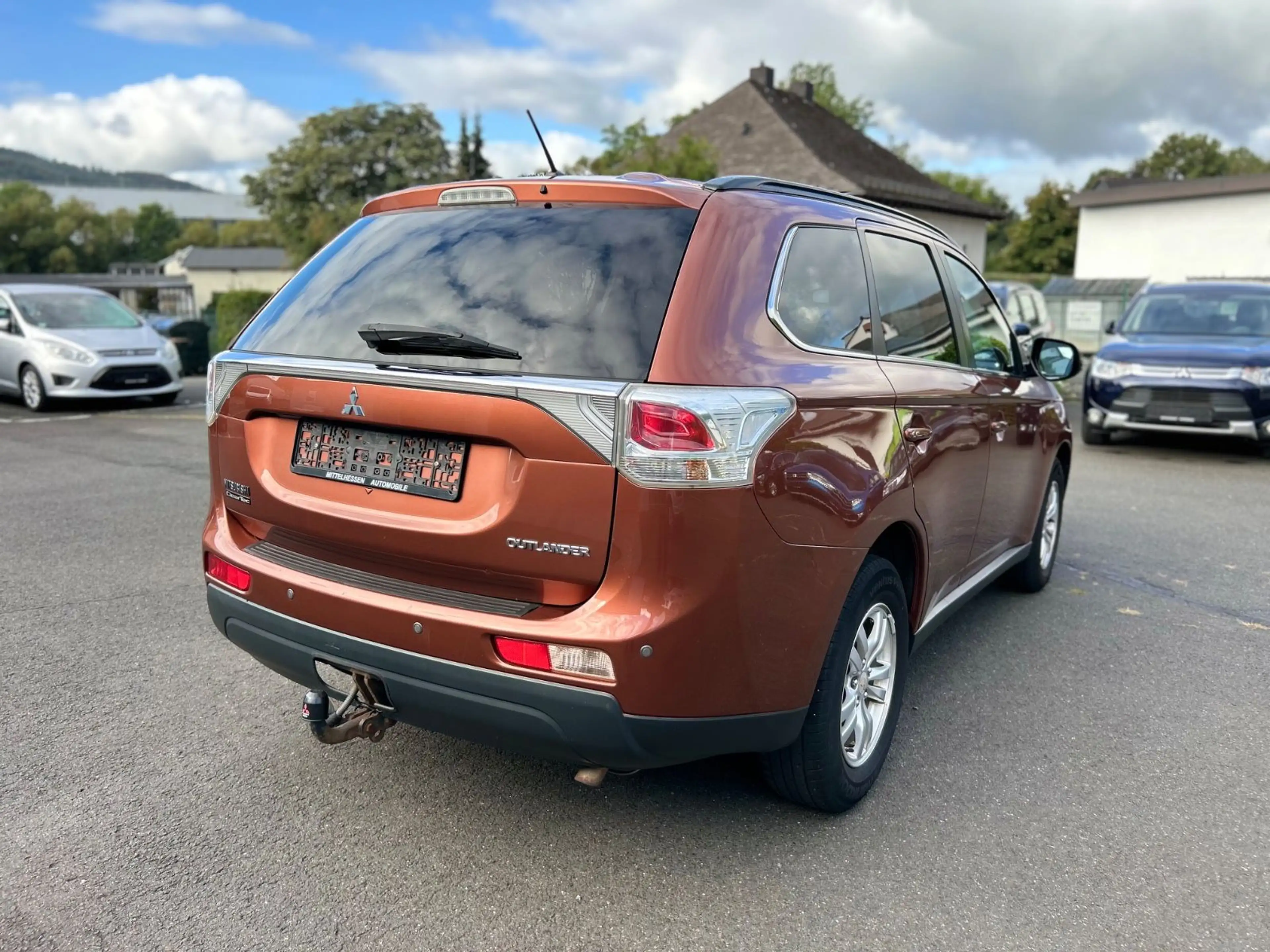 Mitsubishi Outlander ClearTec Invite 2WD/2.HD/AHK/TEMPO/ — photo 3