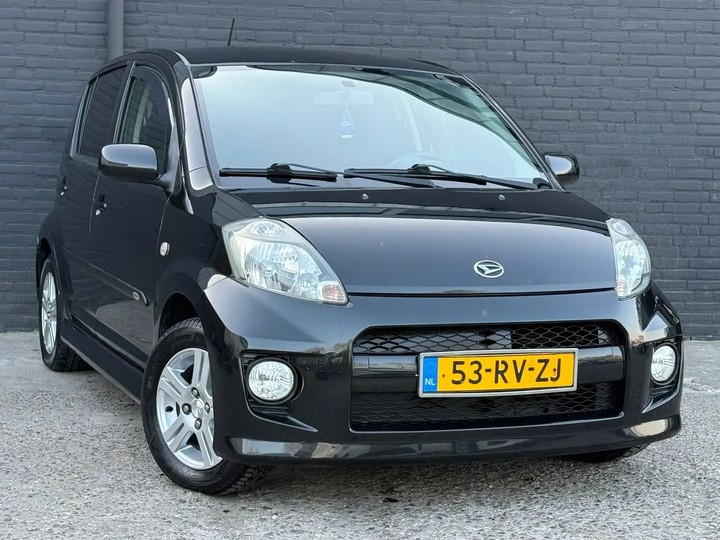 Daihatsu Sirion 2 1.3-16V Comfort SPORT |AIRCO | ELEK RAMEN | NWE Negro - 2