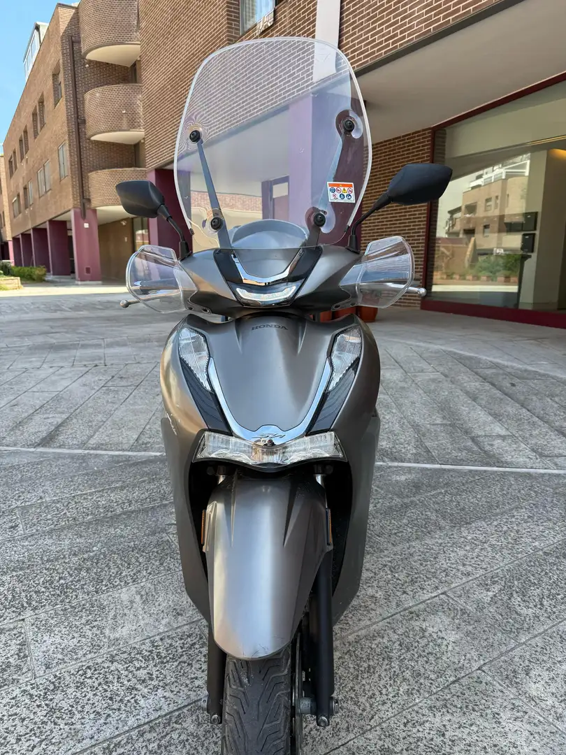 Honda SH 350i Gri - 1