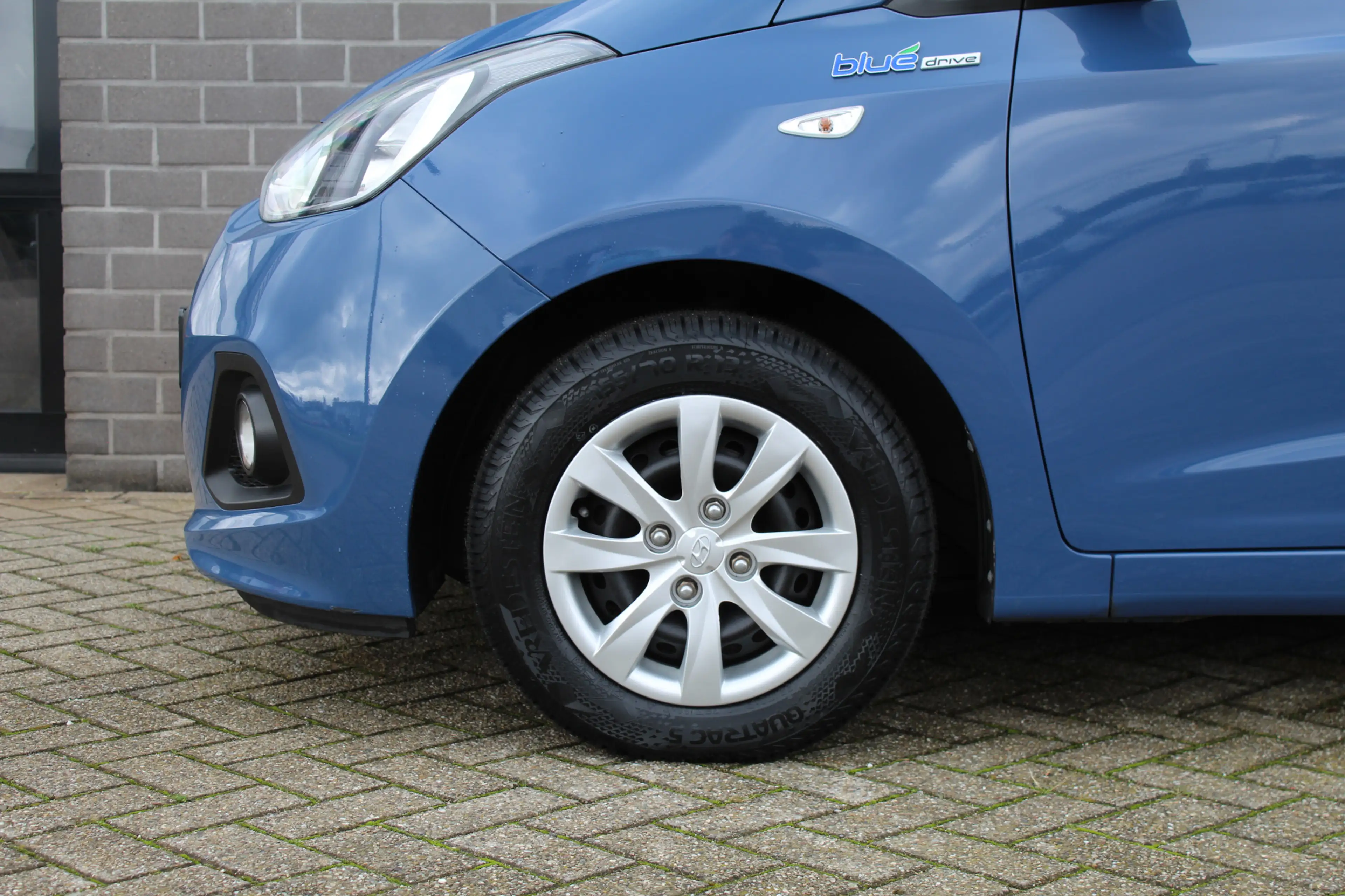 Hyundai i10 1.0i i-Motion Comfort / Climate / Cruise / N.A.P. — photo 21