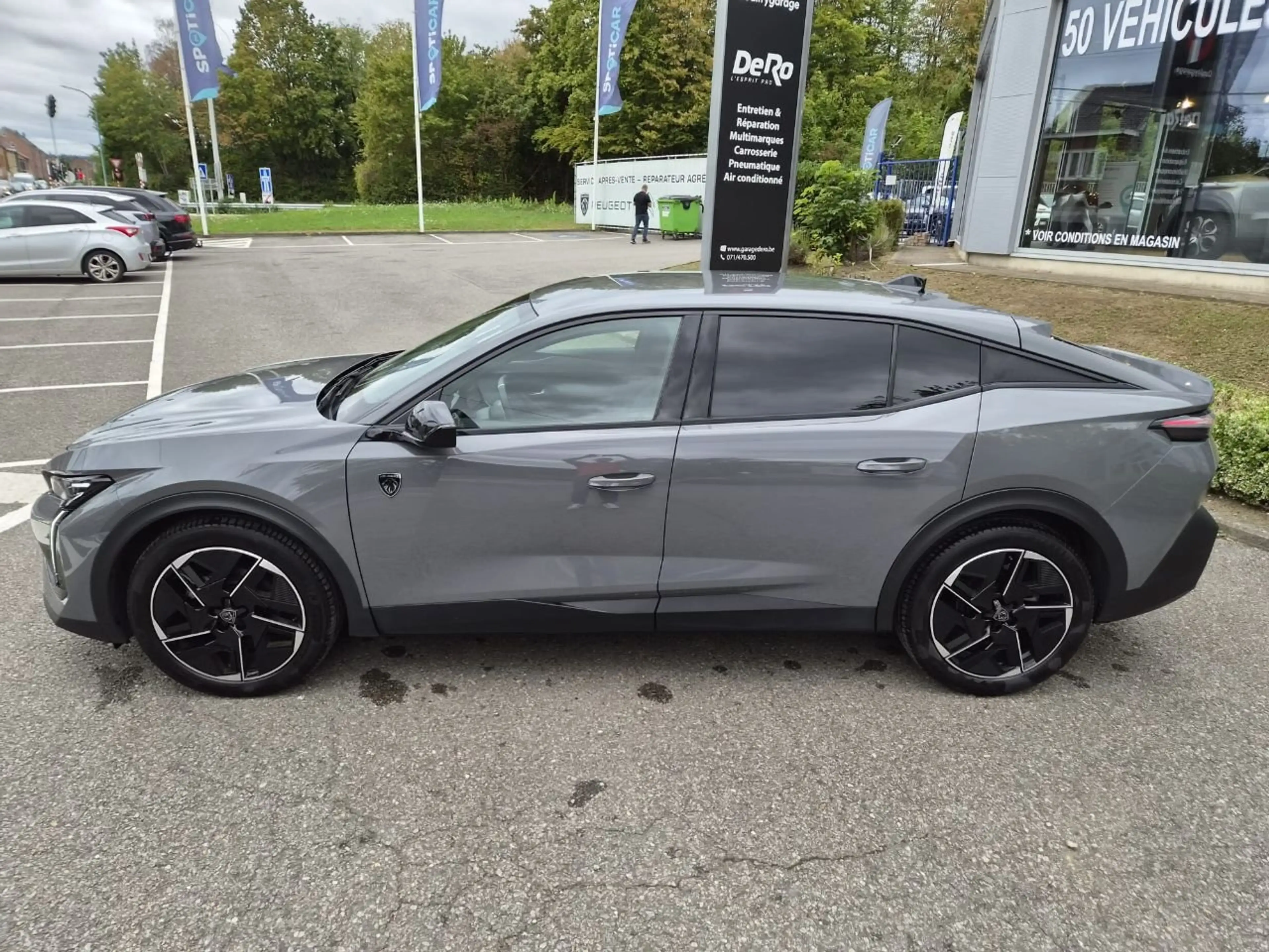 Peugeot 408 GT HYBRID 145 BOITE AUTOMATIQUE — photo 13