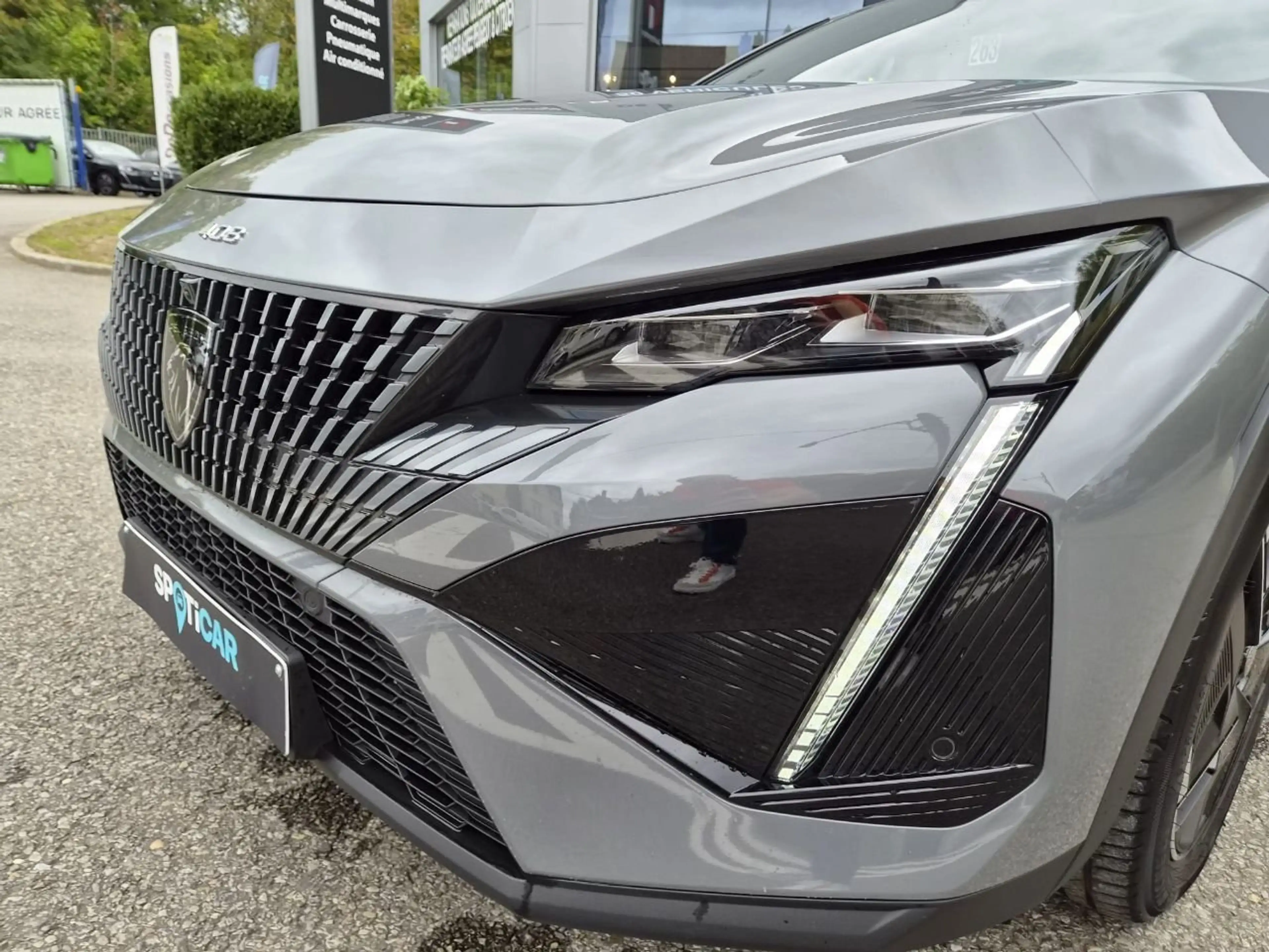 Peugeot 408 GT HYBRID 145 BOITE AUTOMATIQUE — photo 11