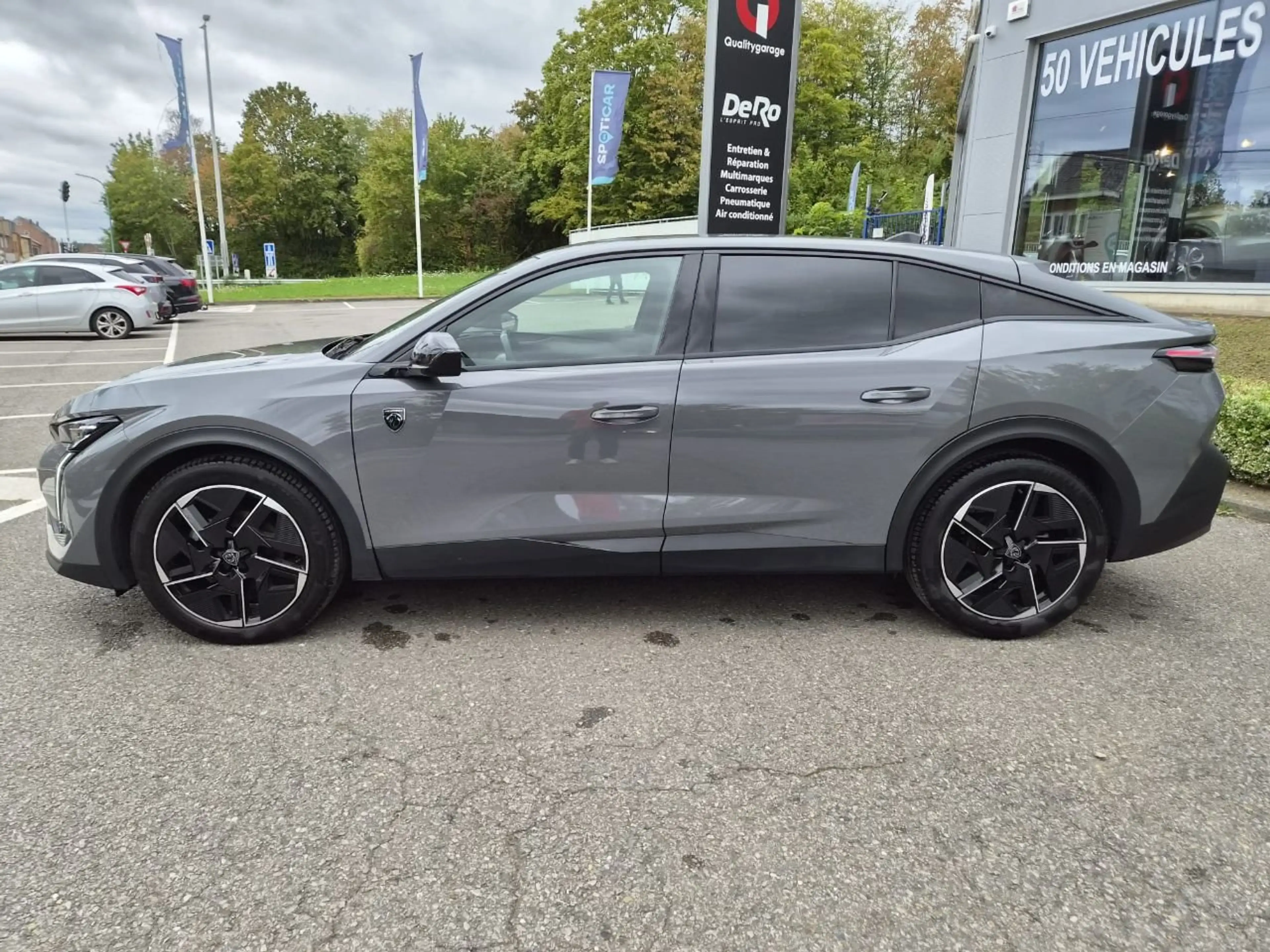 Peugeot 408 GT HYBRID 145 BOITE AUTOMATIQUE — photo 12