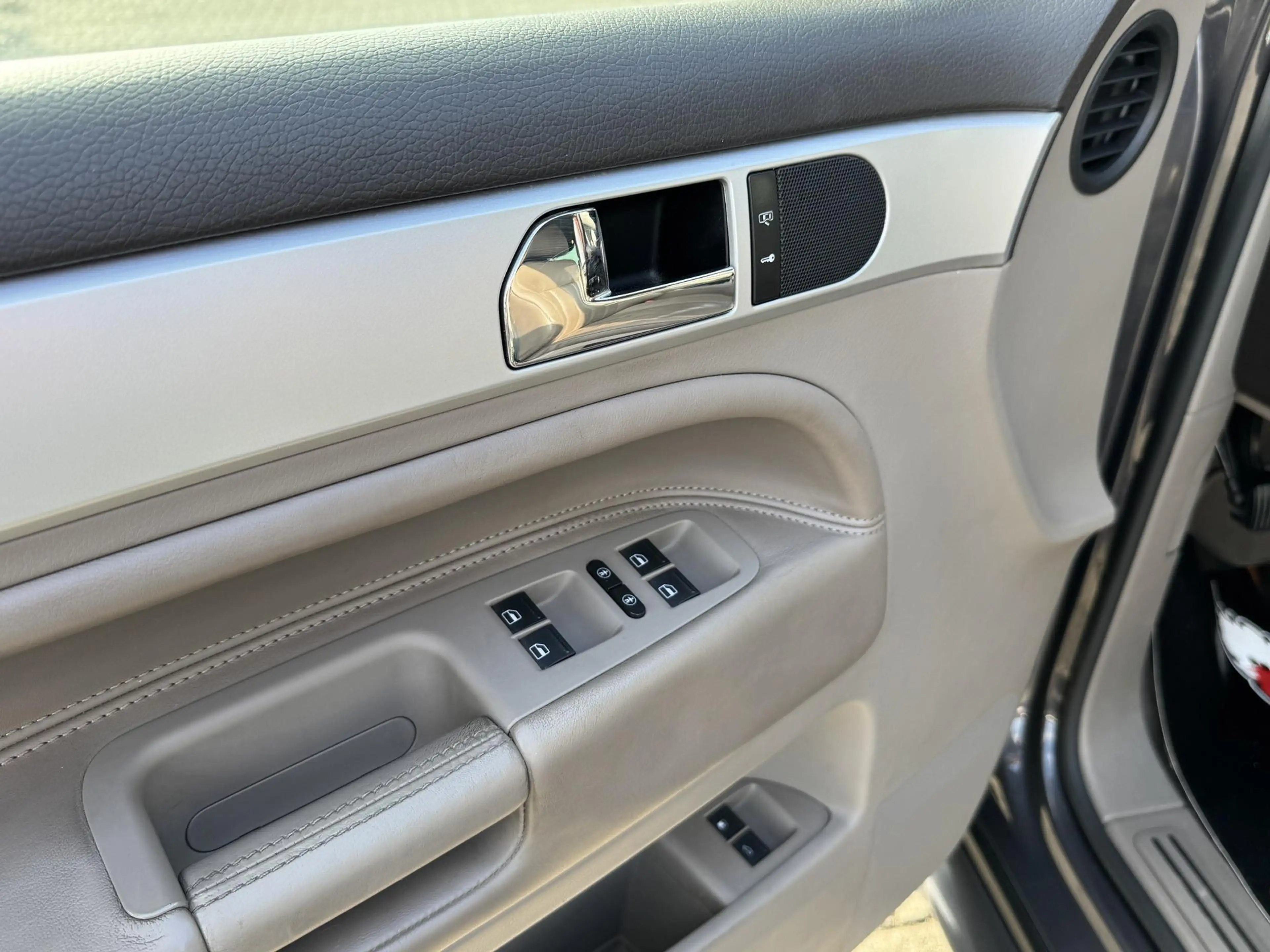 Volkswagen Touareg V6 TDI Individual Xenon/ACC/Navi/Kamera/Ahk — photo 11
