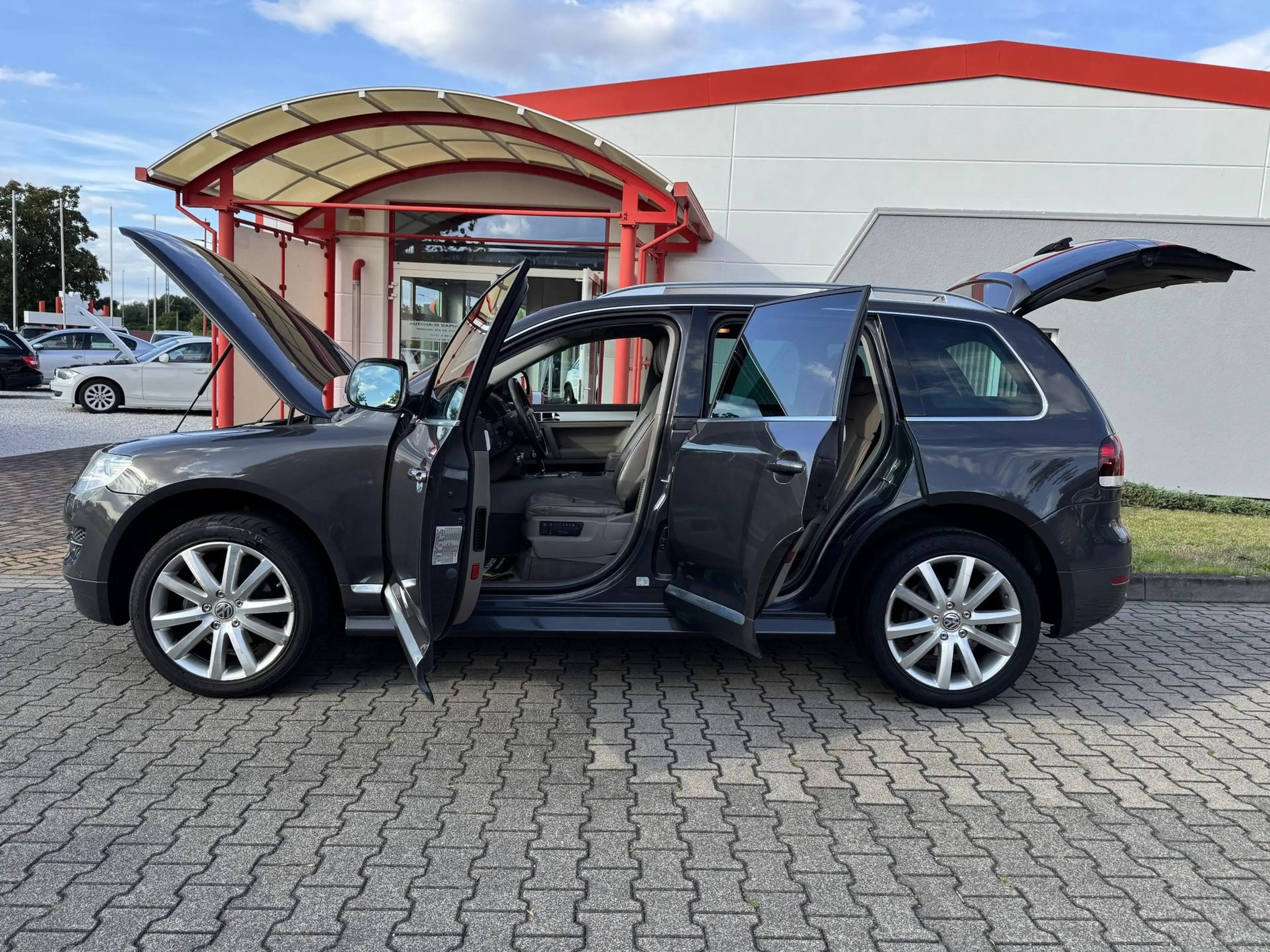 Volkswagen Touareg V6 TDI Individual Xenon/ACC/Navi/Kamera/Ahk — photo 5