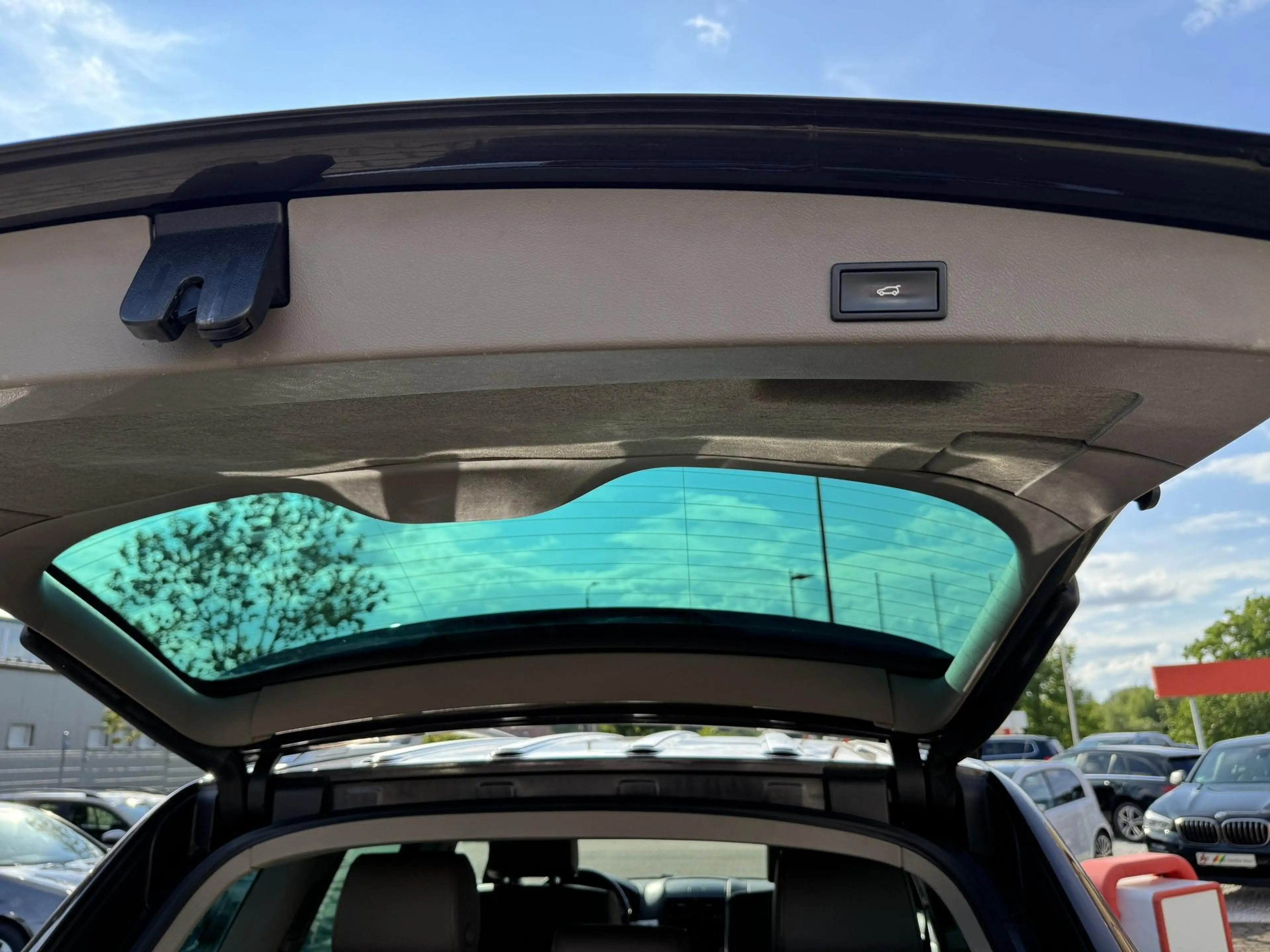 Volkswagen Touareg V6 TDI Individual Xenon/ACC/Navi/Kamera/Ahk — photo 9