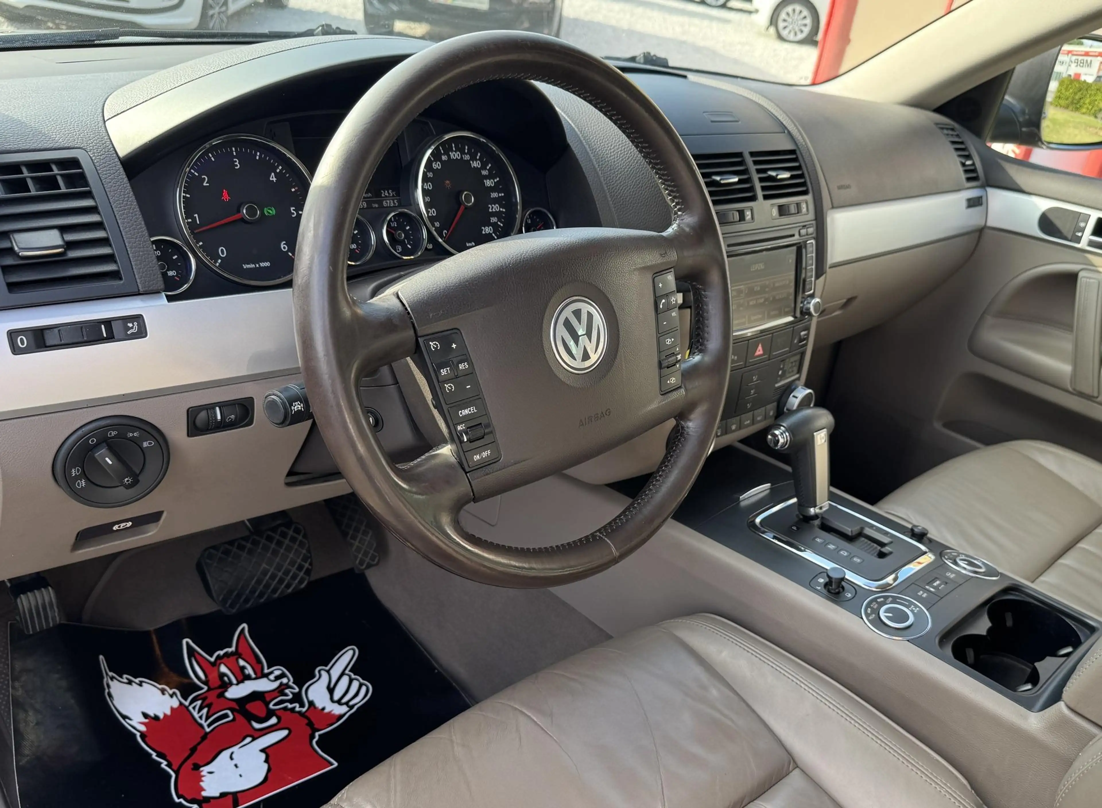 Volkswagen Touareg V6 TDI Individual Xenon/ACC/Navi/Kamera/Ahk — photo 14