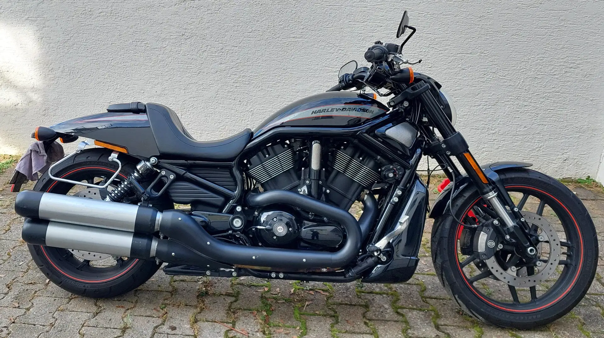 Harley-Davidson VRSC Night Rod Special Schwarz - 1