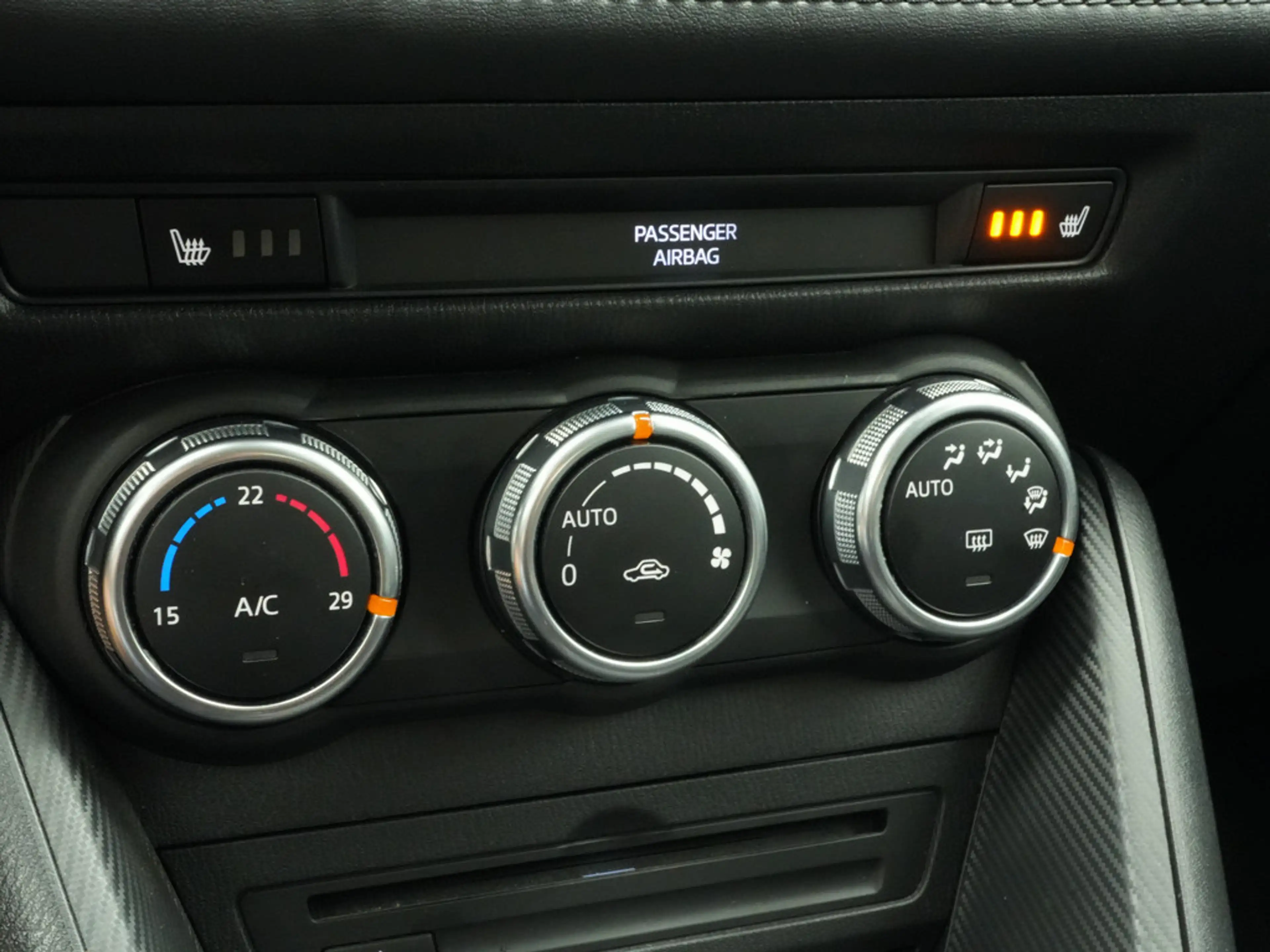 Mazda CX-3 Exclusive-Line NAVI SHZ LED PDC — photo 12