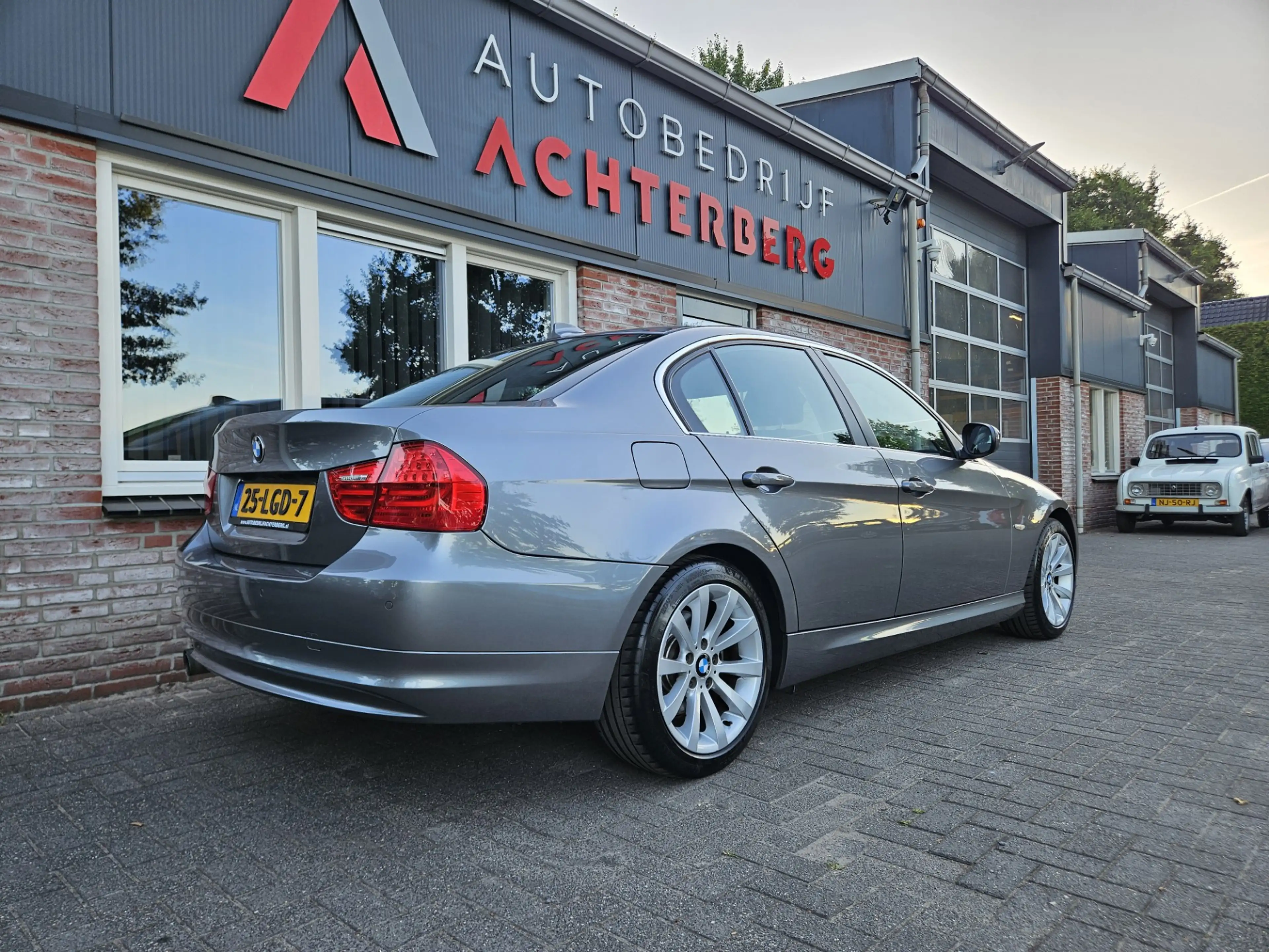 BMW 325 3-serie 325i Business Line Automaat! NAP! Mooie/Ne — photo 9