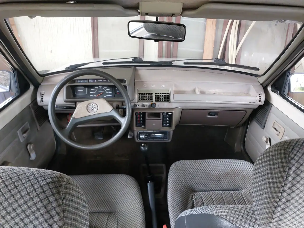 Peugeot 205 1.0 GL, foto 2