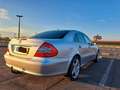 Mercedes-Benz E 200 Plateado - thumbnail 4